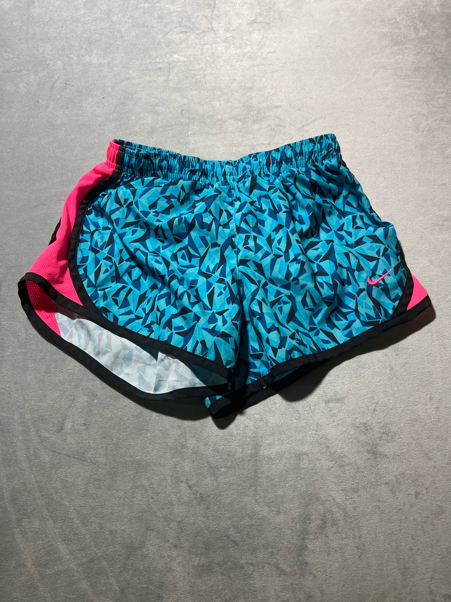 Nike Teal Geometric Synthetic Shorts size medium
