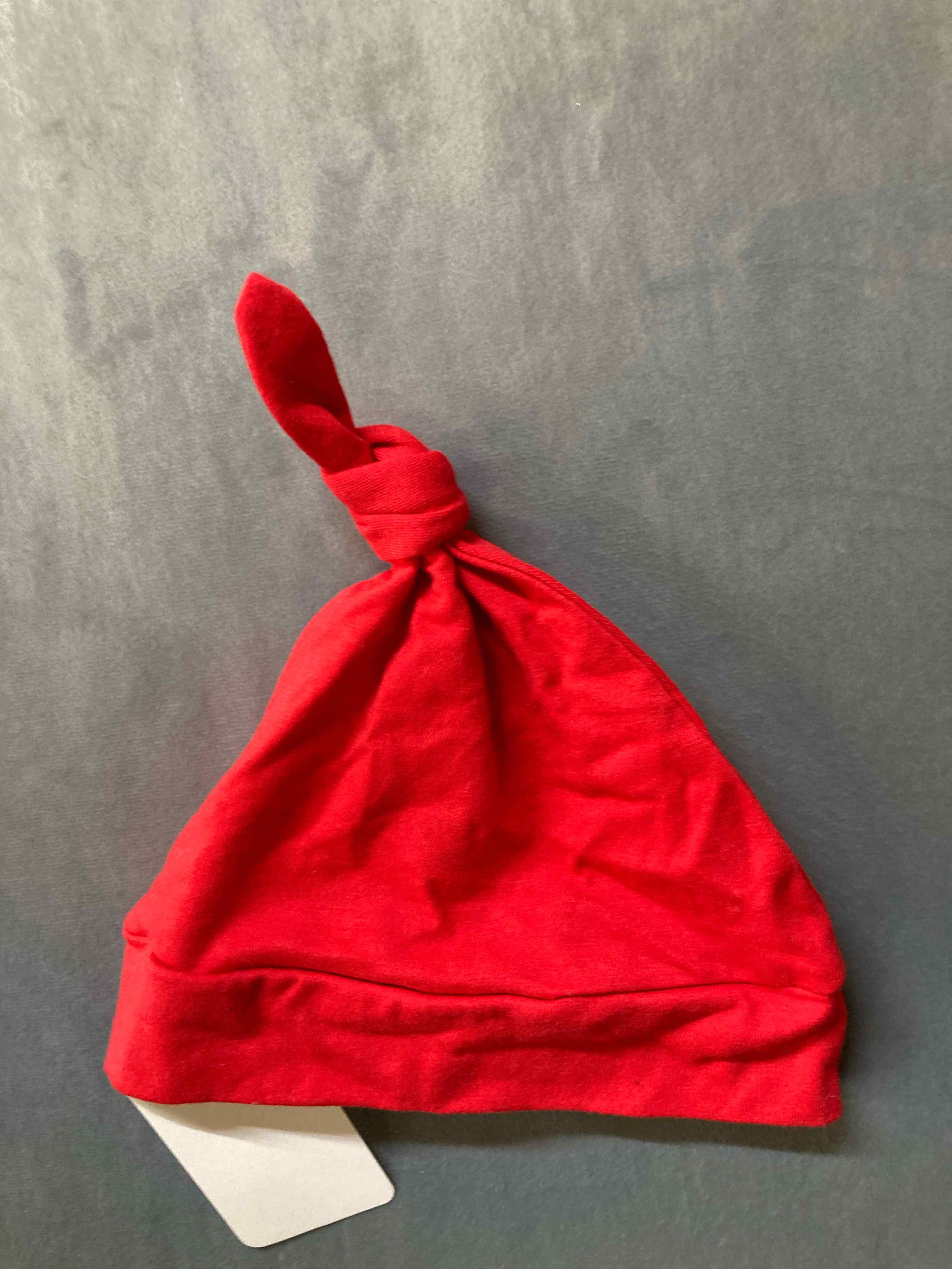 Hat bundle of 2