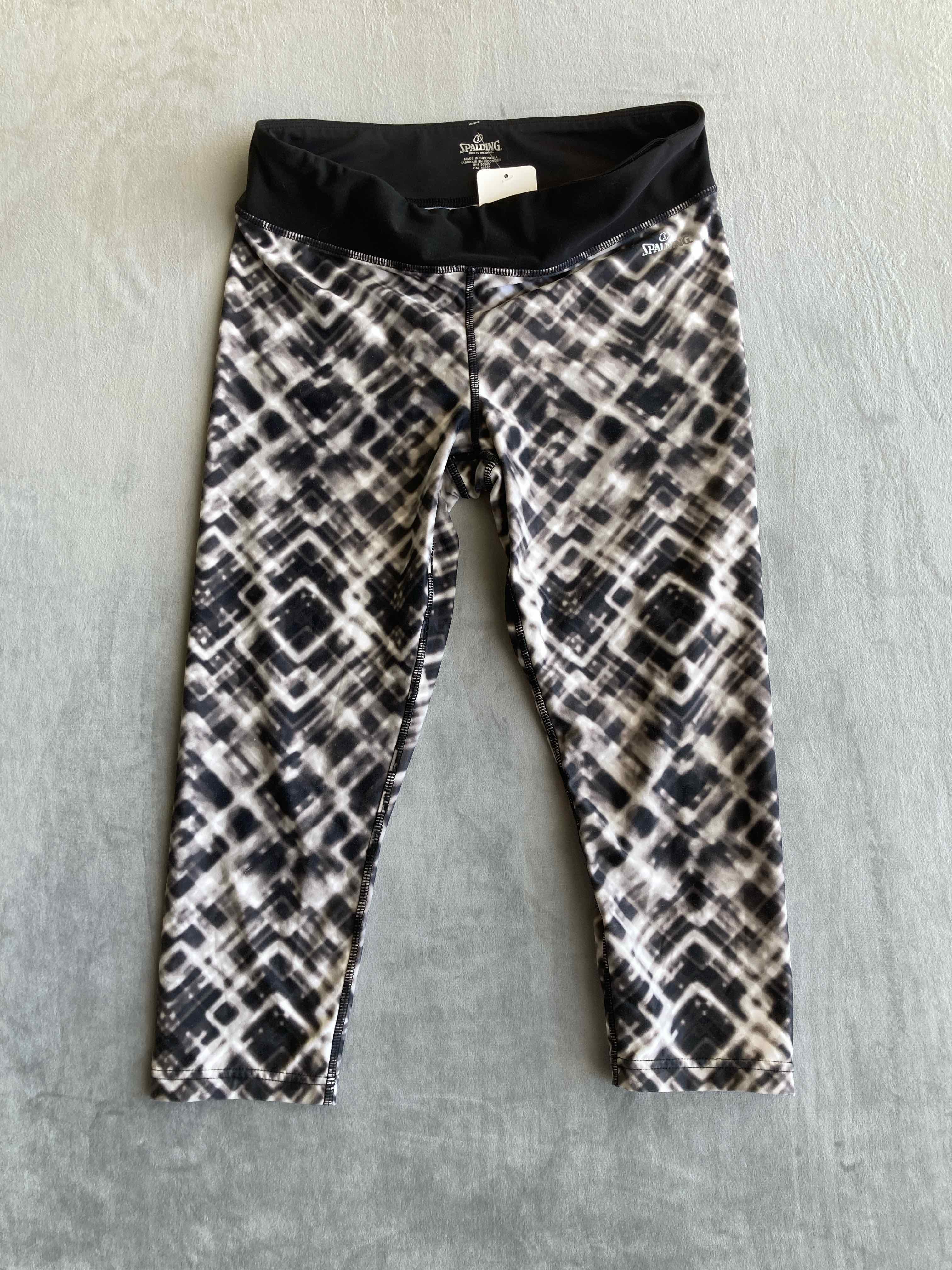 Spalding Black and White Polyester Blend Leggings Medium