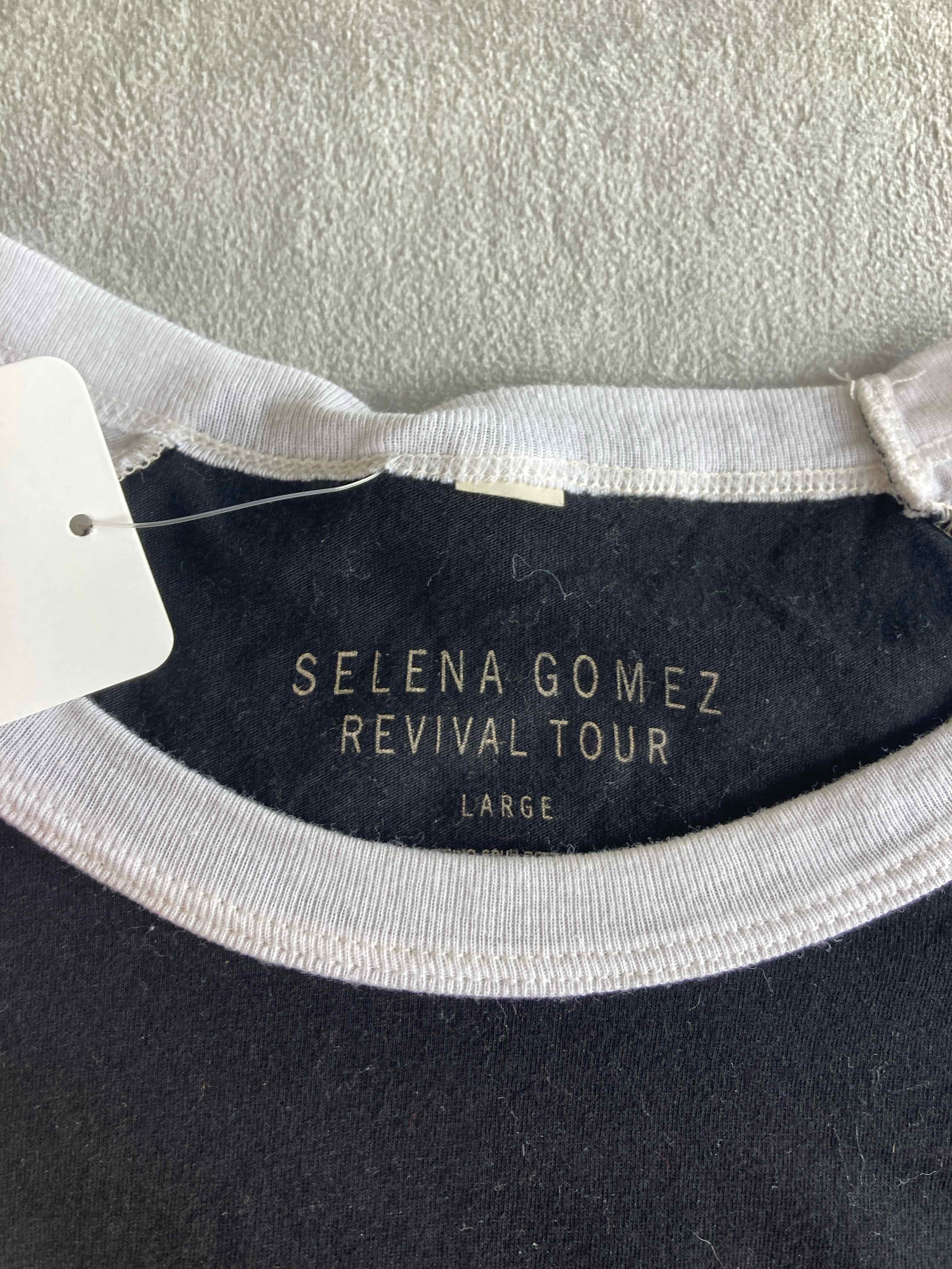 Selena Gomez Black Red White Cotton Blend Long Sleeve T-Shirt Large
