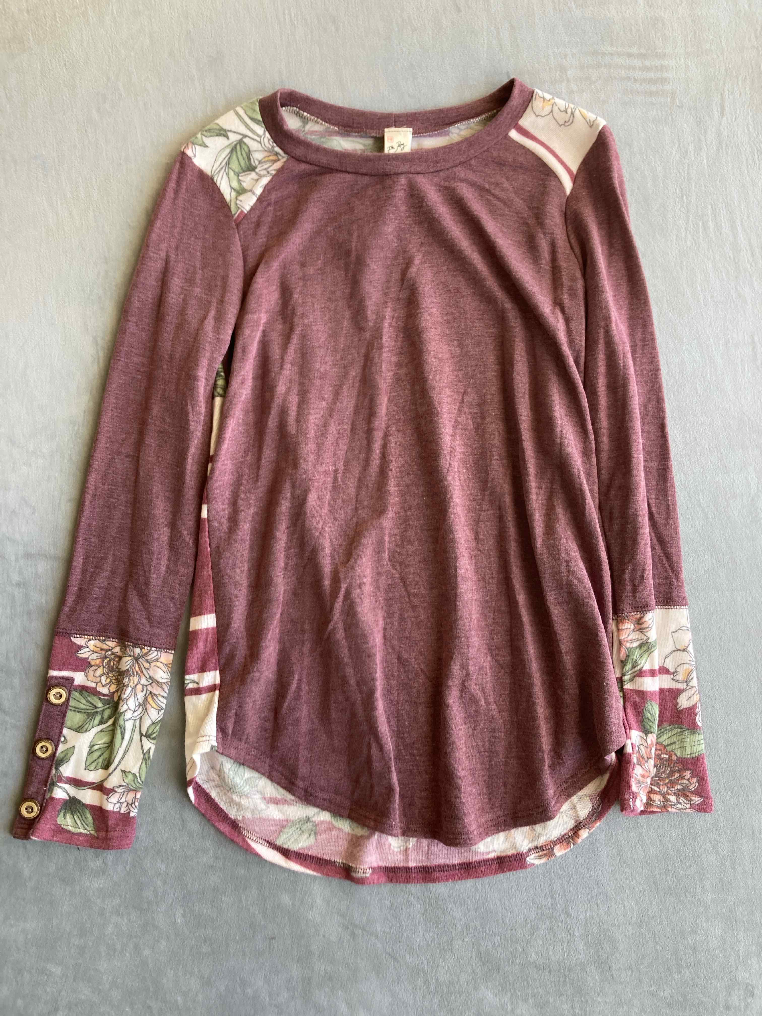 Fifth Ray Purple Floral Blend Top Medium