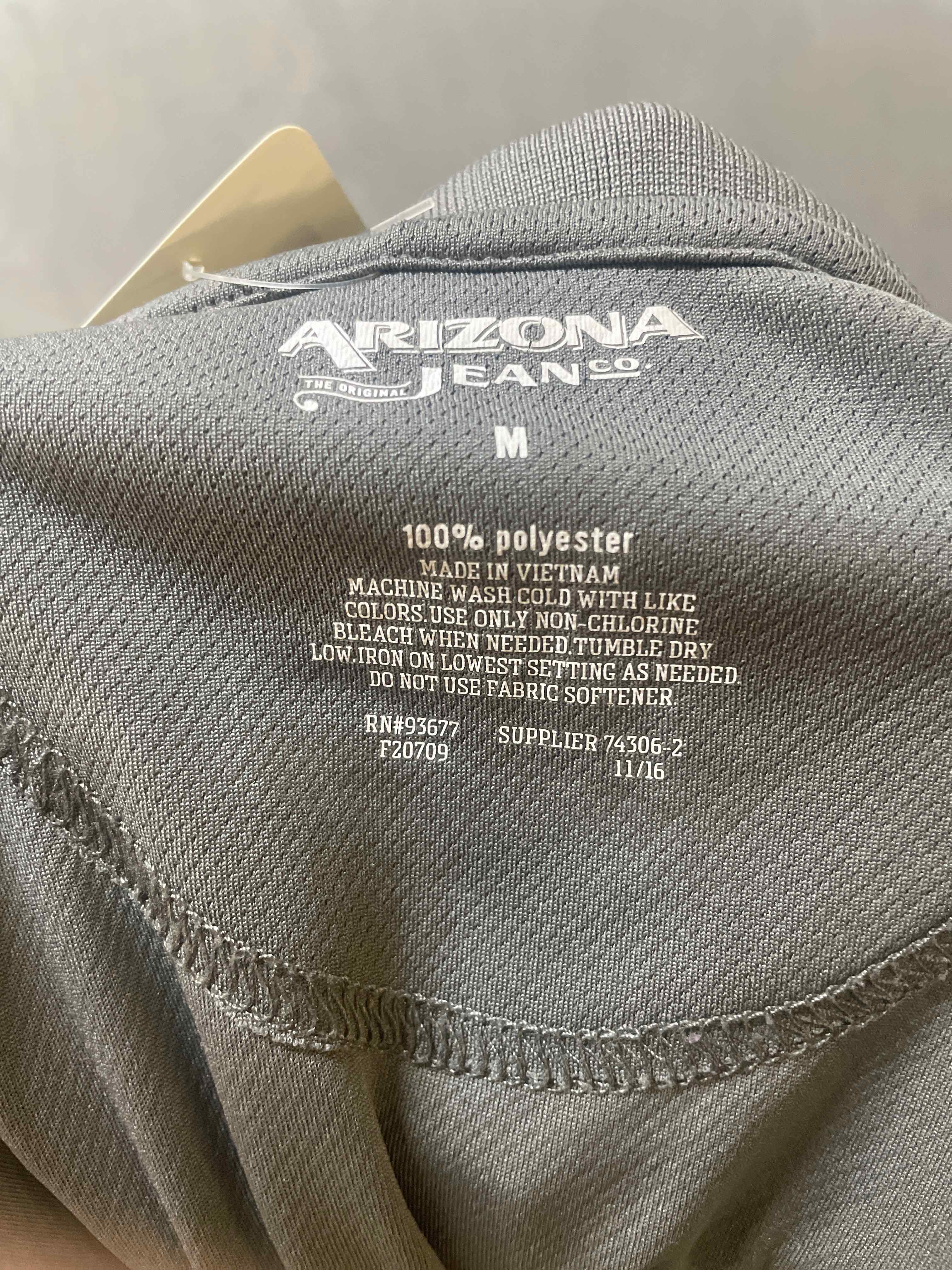 Arizona Jean Co Gray polyester Polo Shirt size Medium