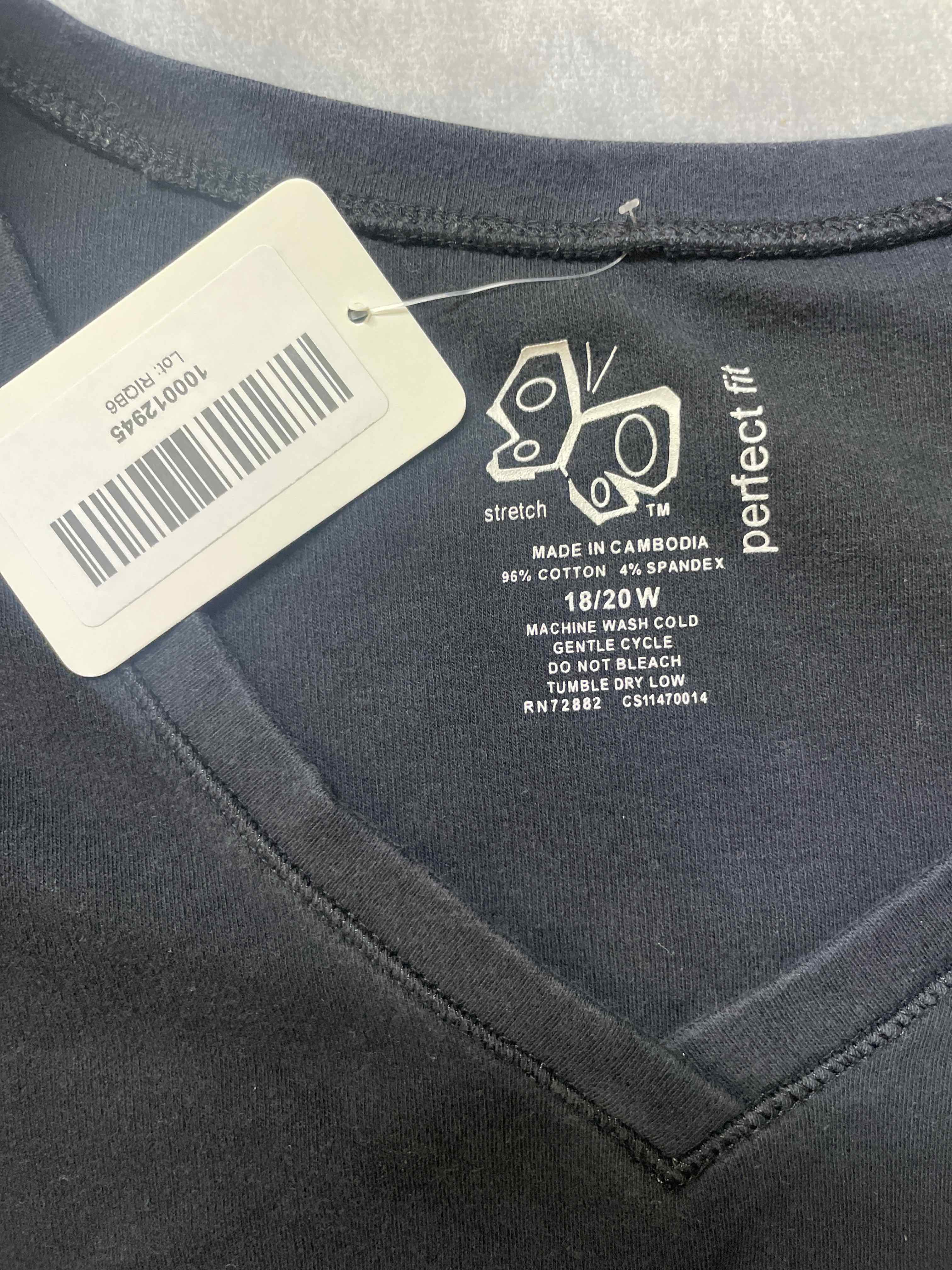 Perfect Fit Black Cotton Spandex V Neck Long Sleeve Top Medium