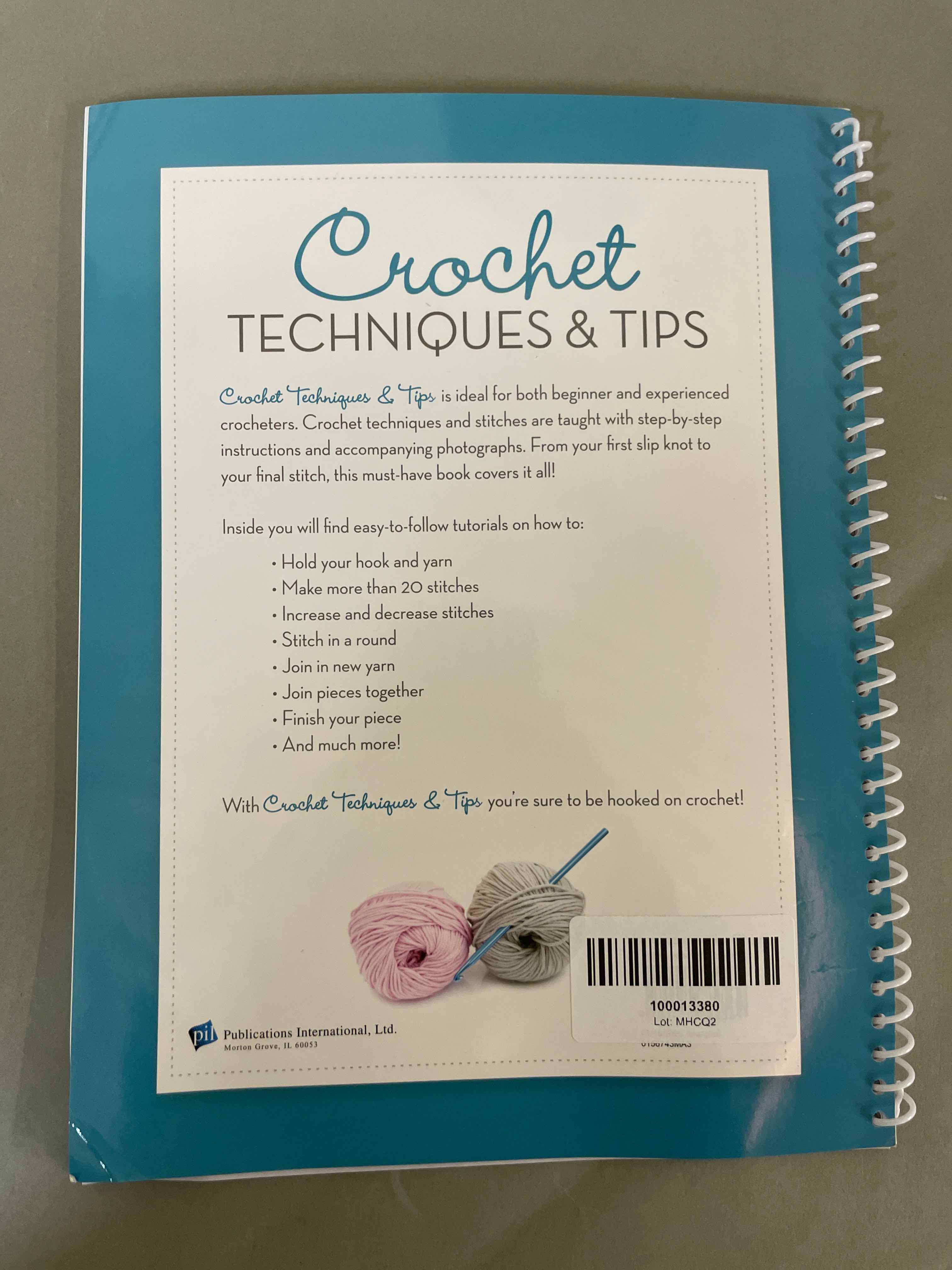 Publications International Multi Crochet Techniques & Tips Book