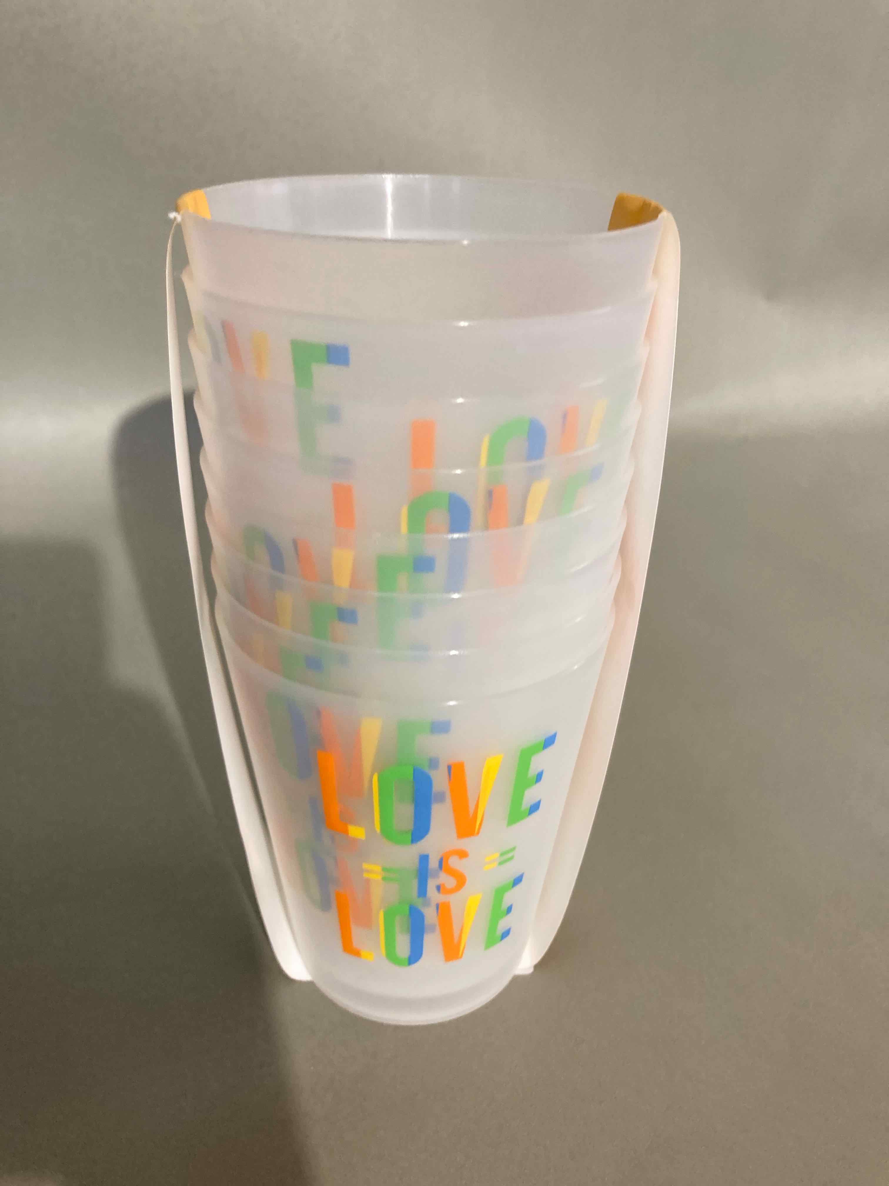 Multicolor Plastic Drinking Cups Set of 8