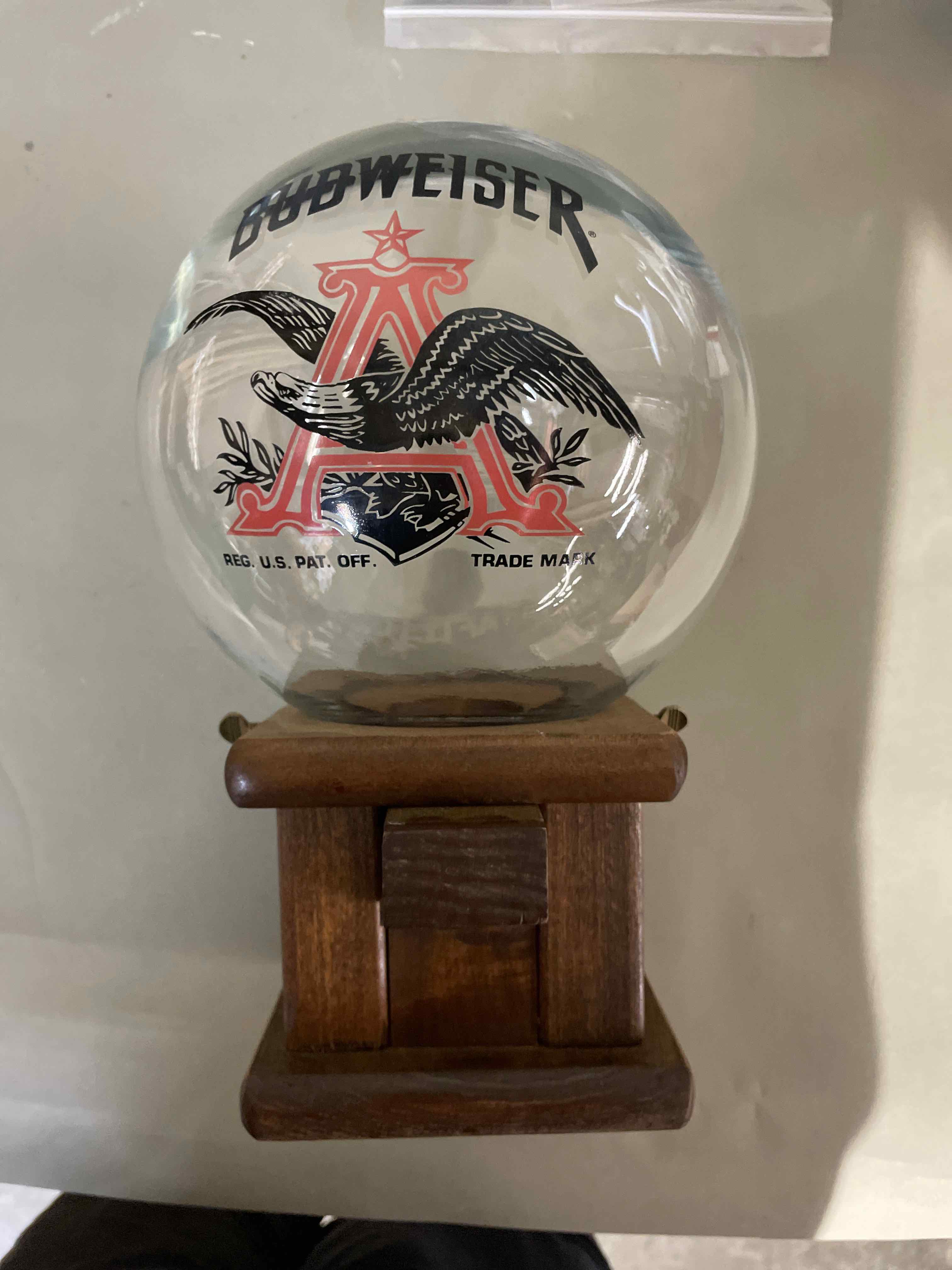 Budweiser Clear Glass Globe Beer Tap
