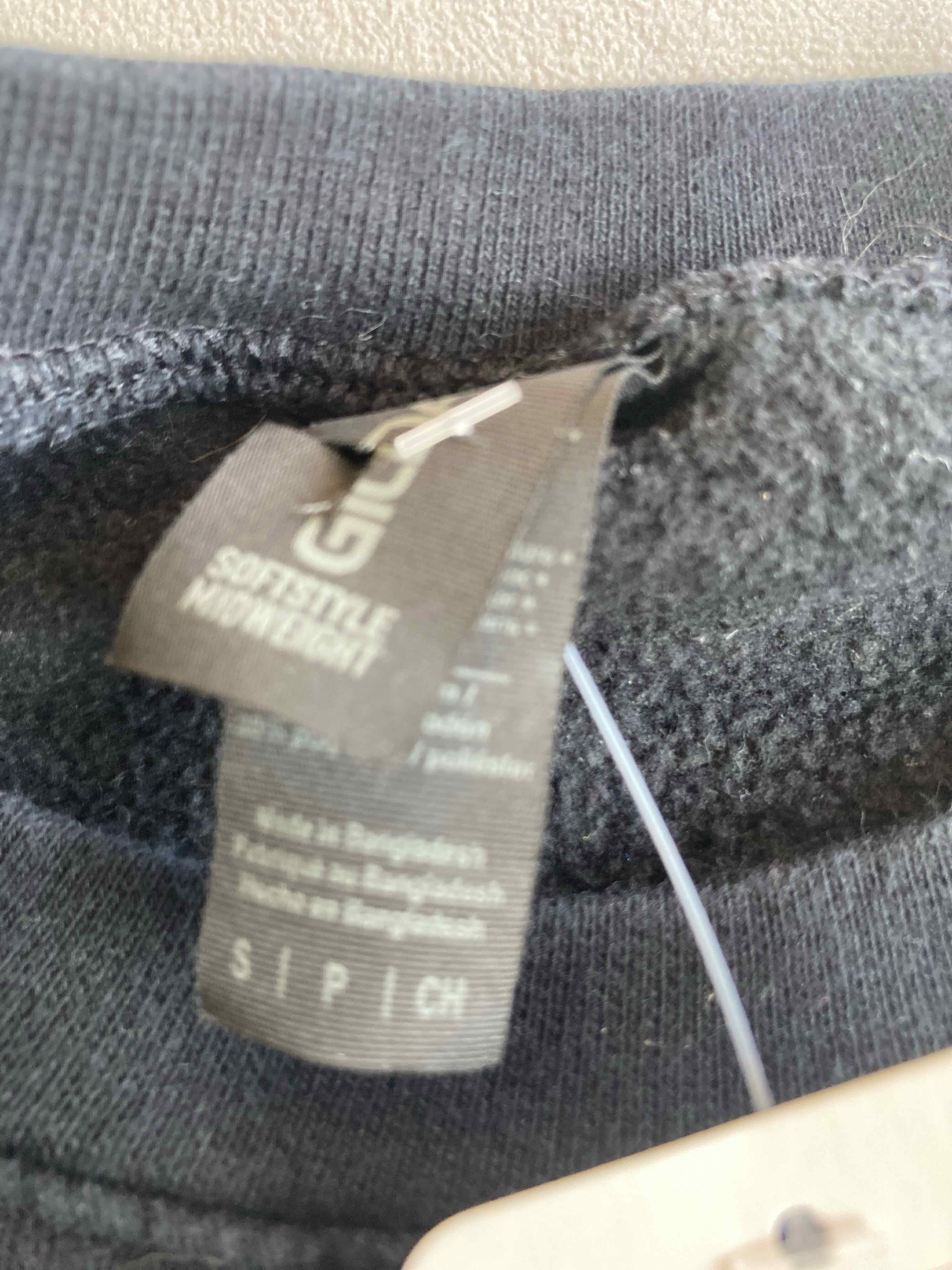 Gildan Black Cotton Blend Sweatshirt Medium