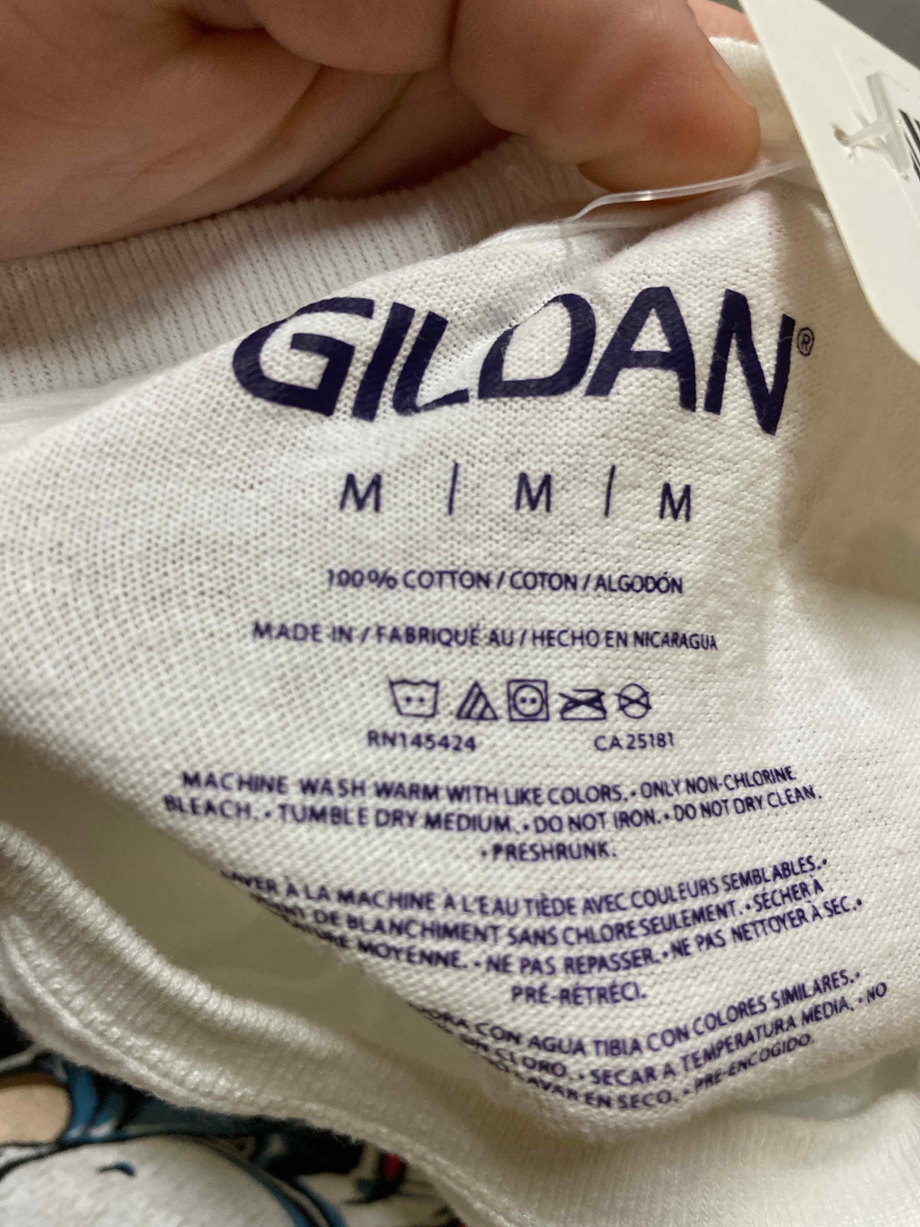 Gildan White Cotton T-Shirt Medium