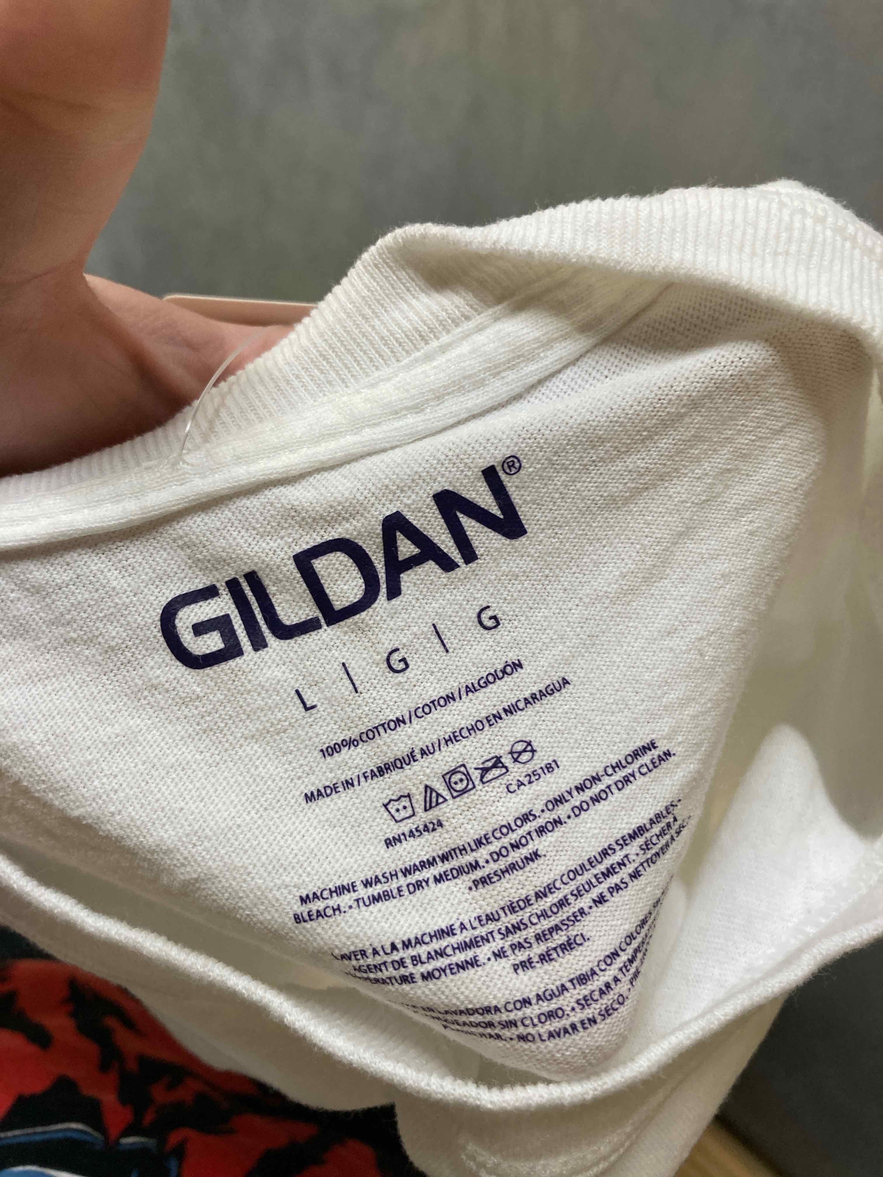 Gildan White Cotton T-Shirt size Large
