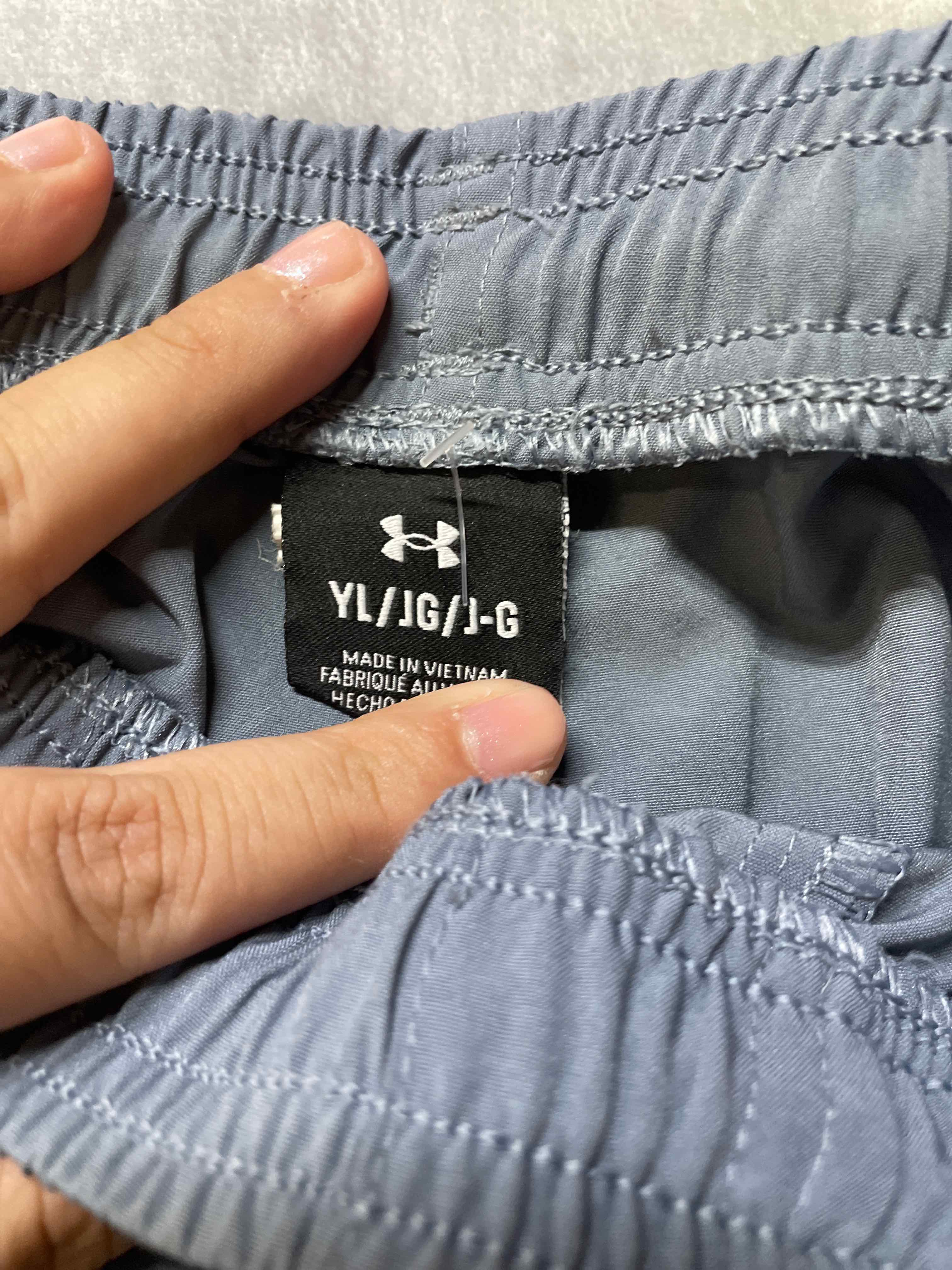 Under Armour Gray Athletic Pants Youth Large