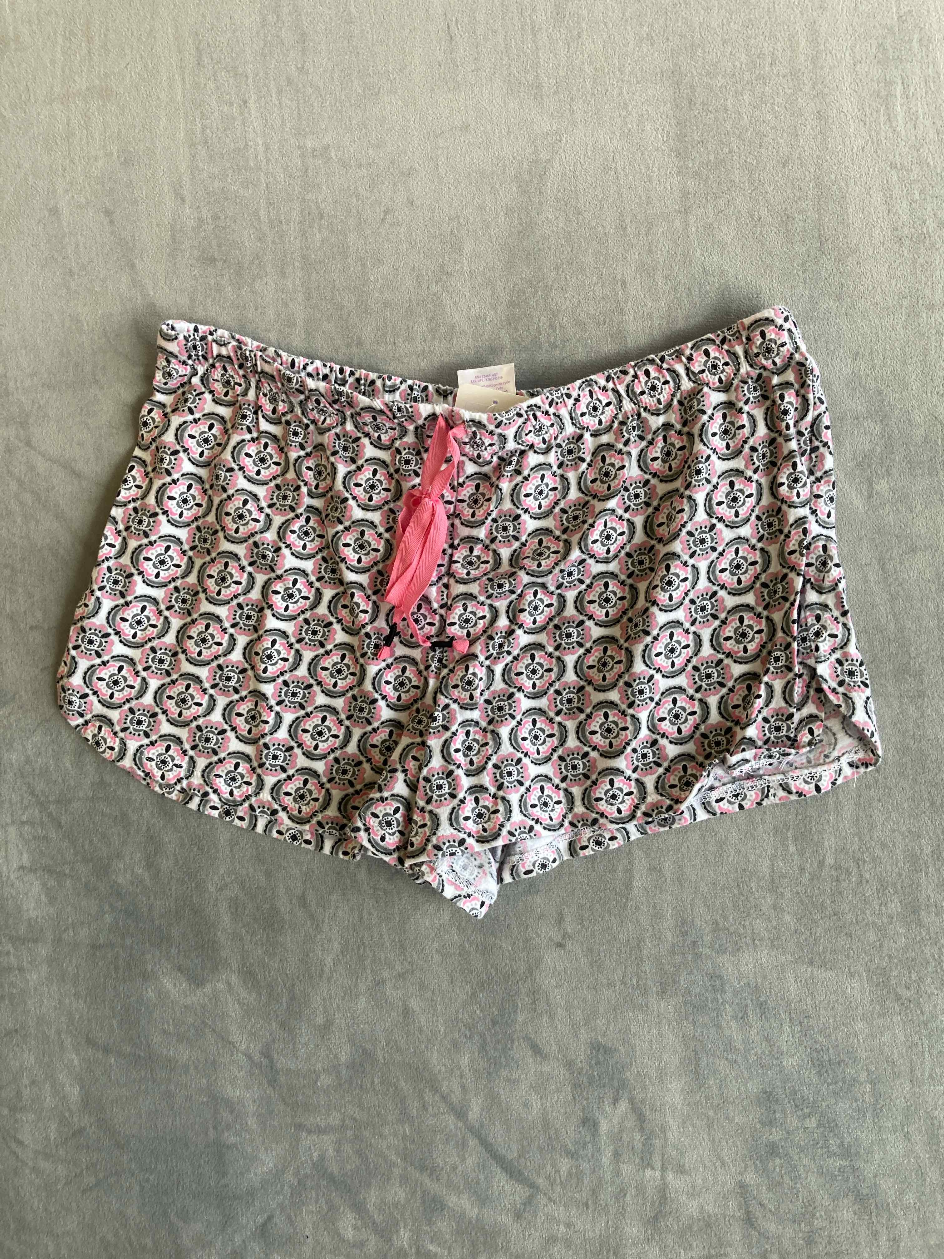 Secret Treasures White Pink Floral Sleep Short Medium