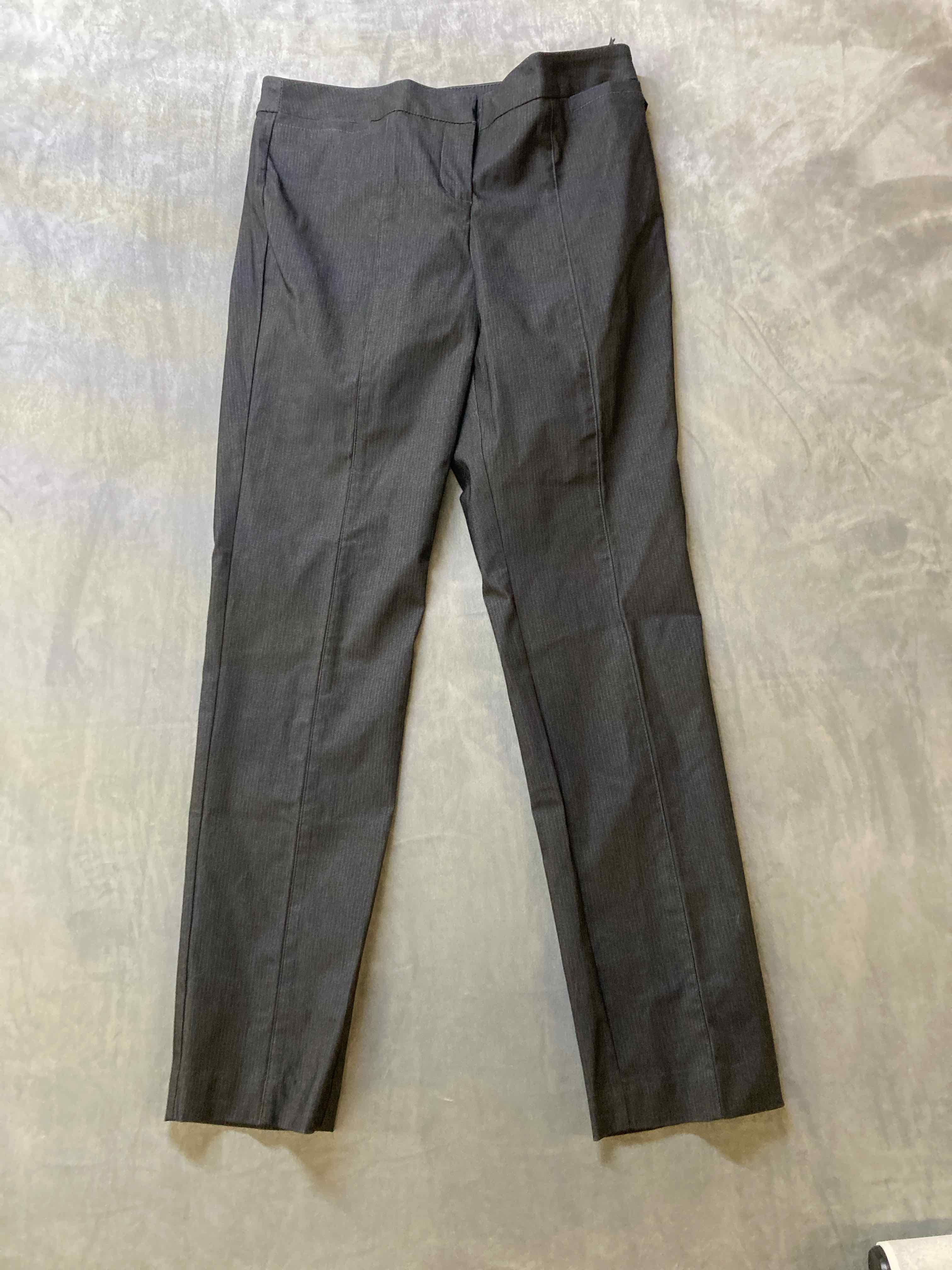Worthington Black Pinstripe Rayon Blend Pants 6