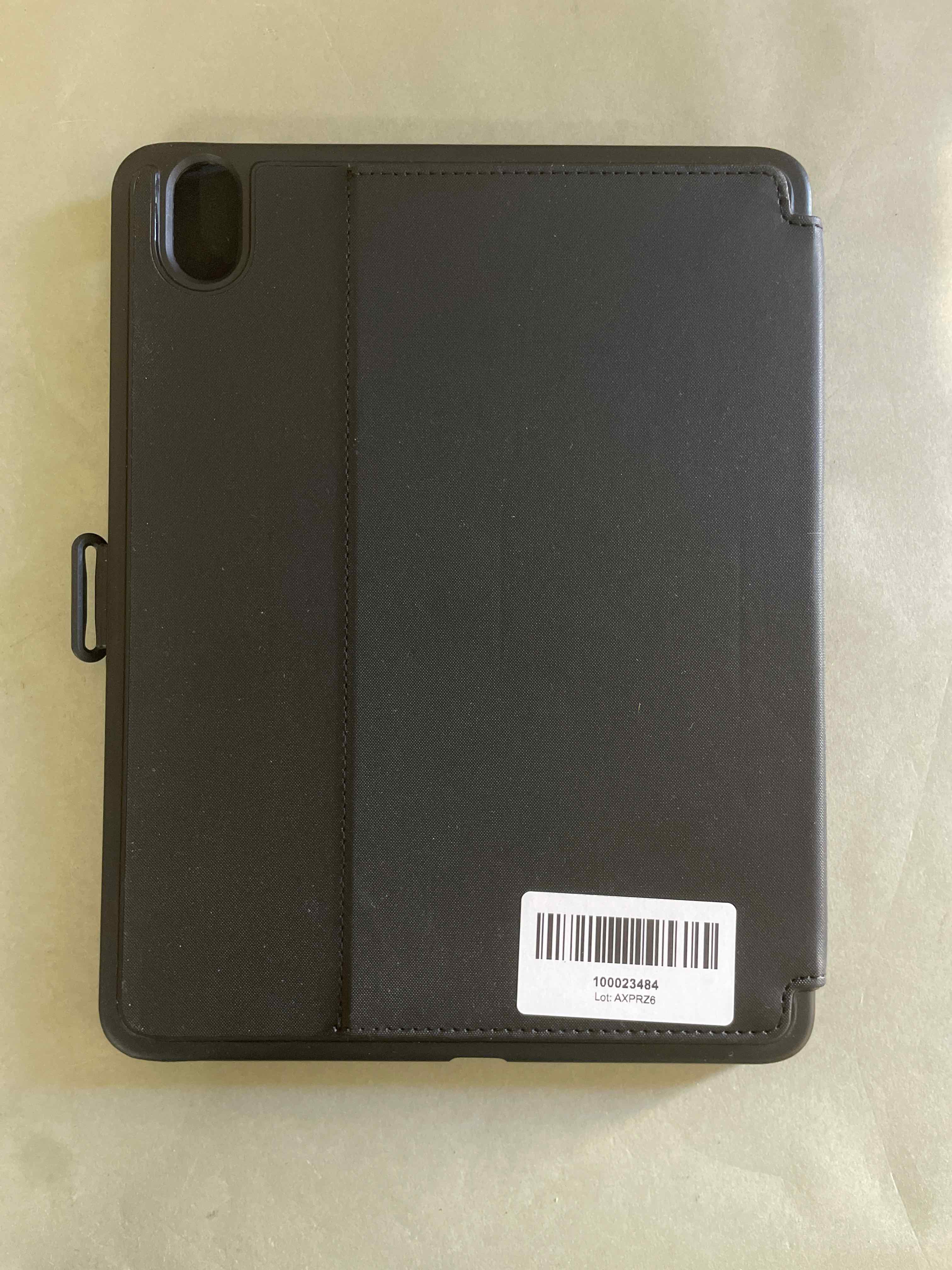 Speck Black iPad Case
