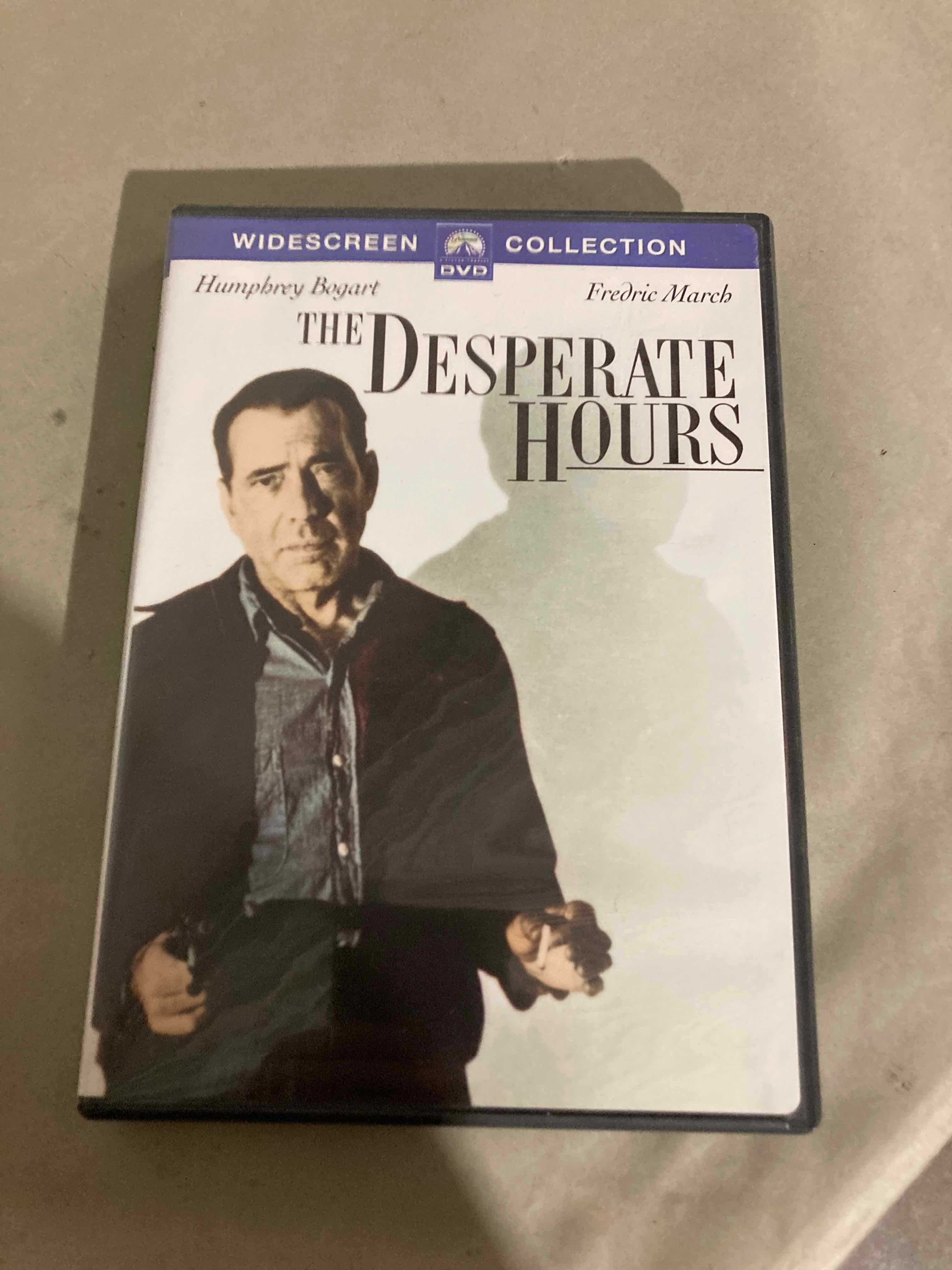 Paramount Pictures Black The Desperate Hours DVD
