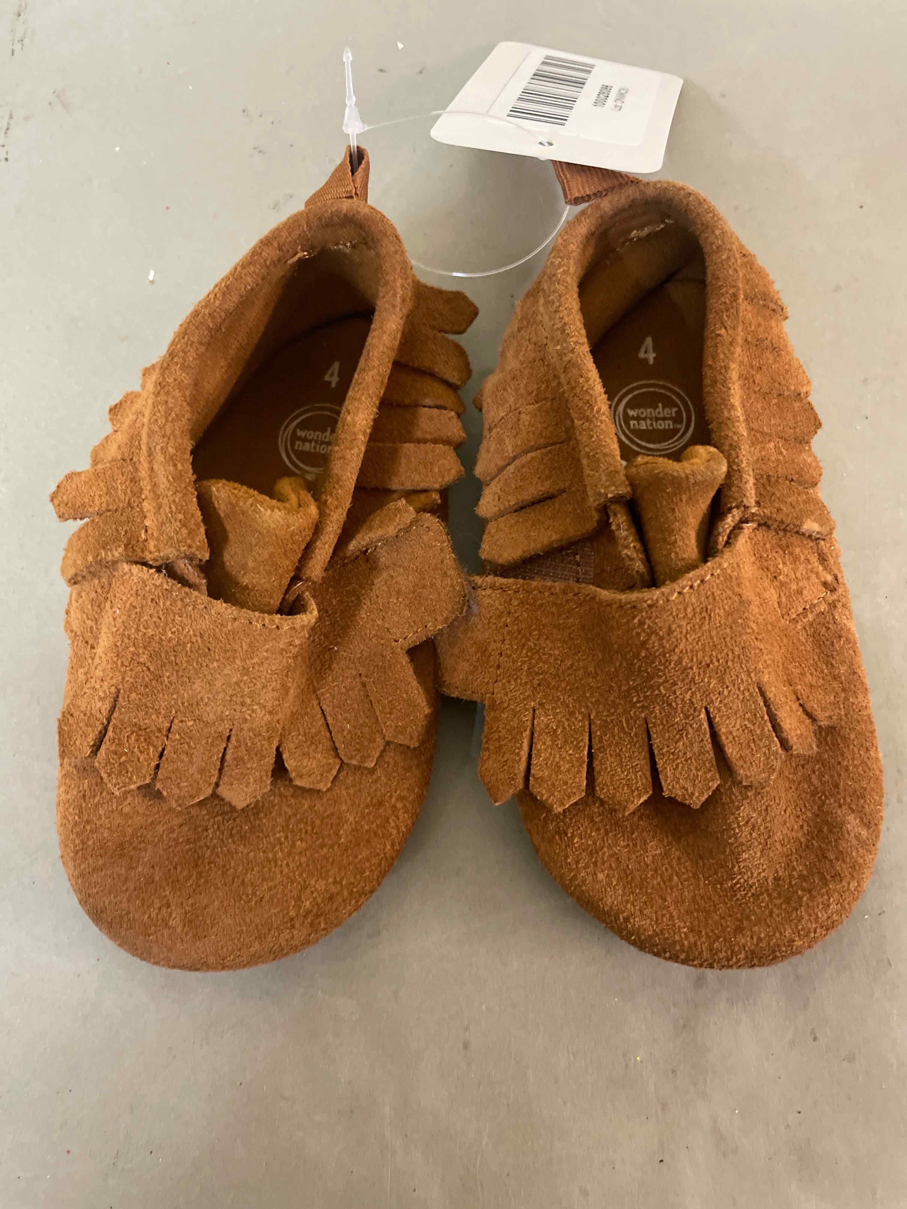 Wonder Nation Brown Suede shoes Size 4