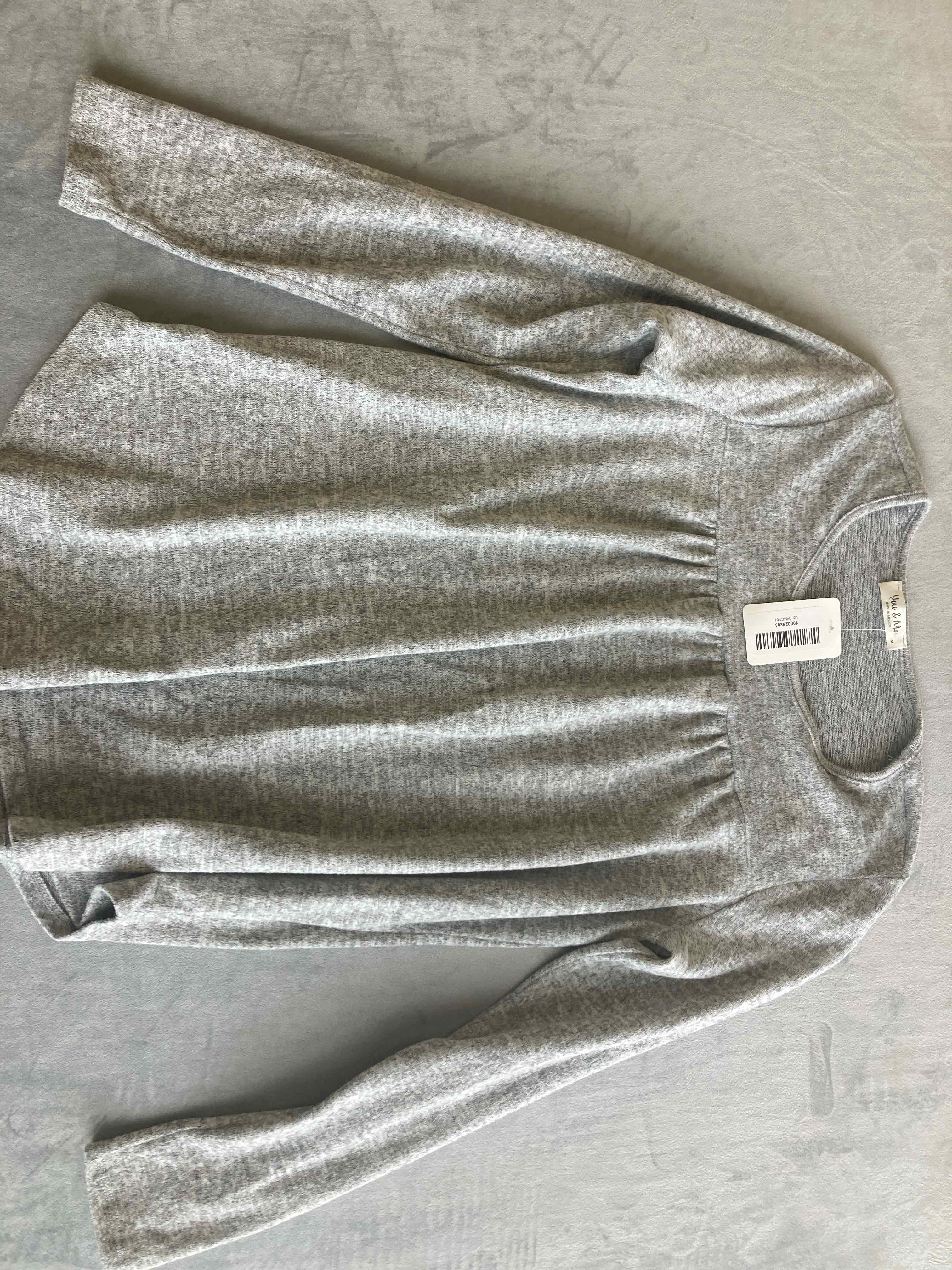 You & Me Gray Long Sleeve Top Medium