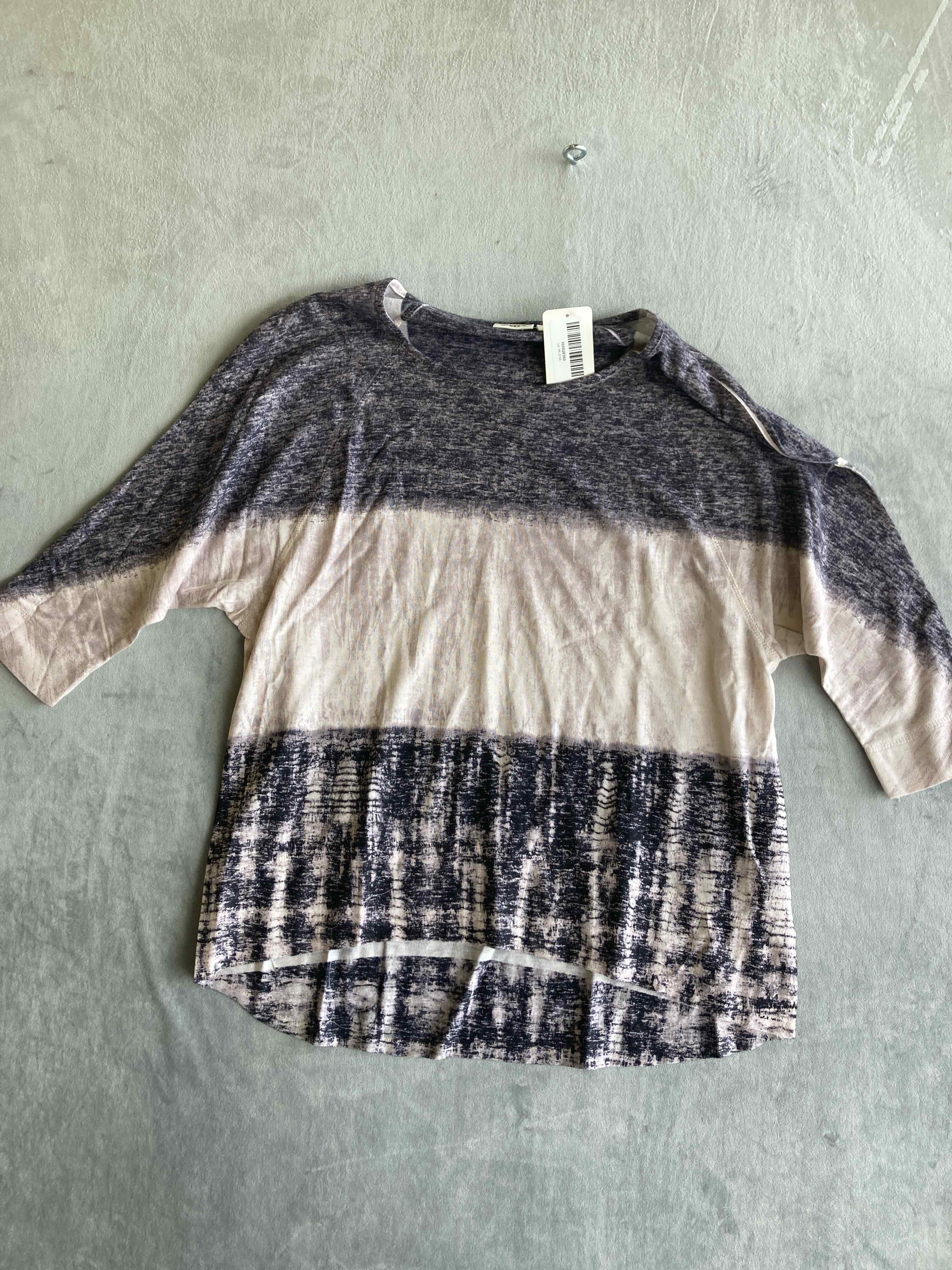 Cato Purple White Blend T-Shirt Large