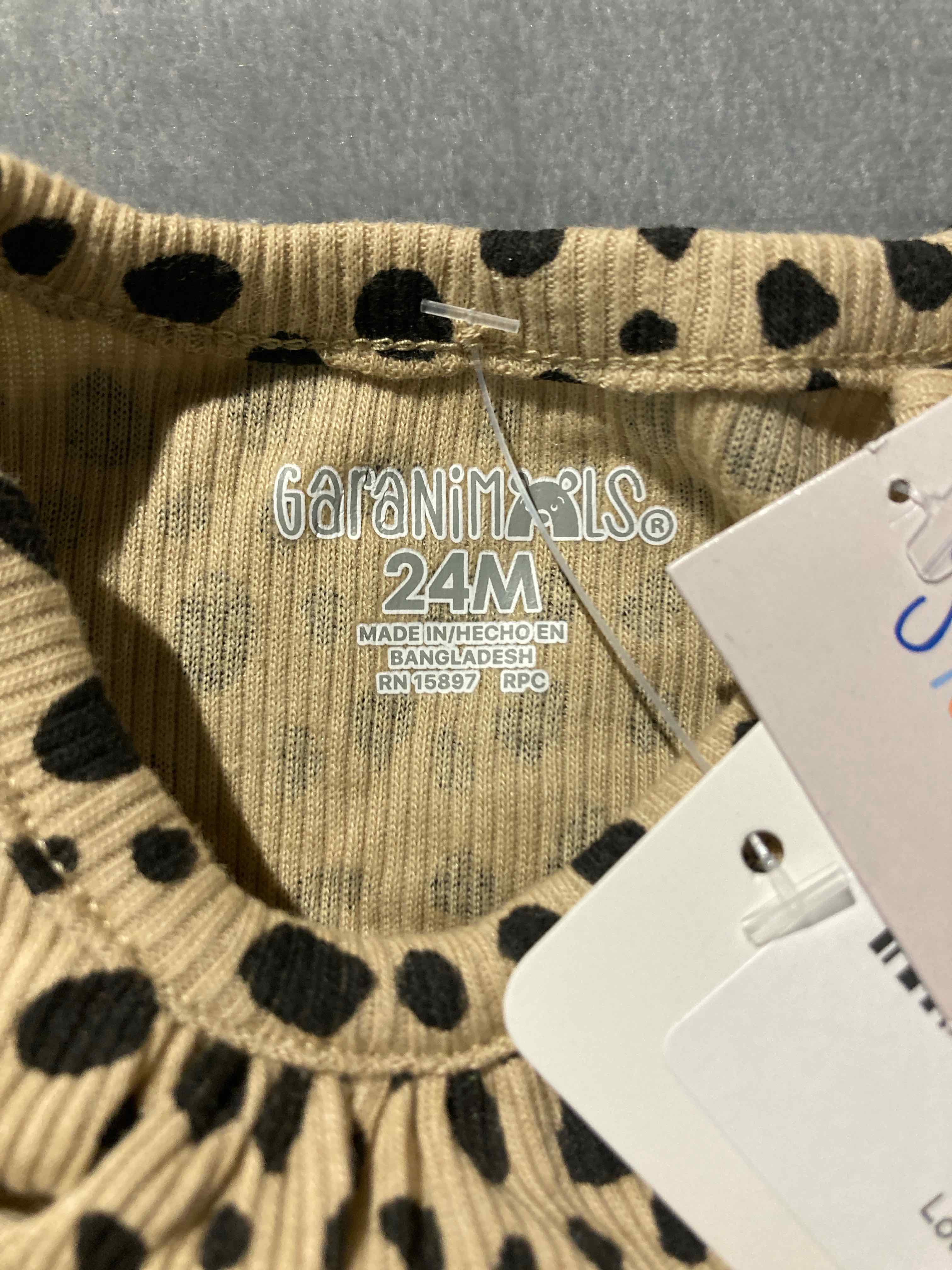 Garanimals animal print onesie size 24M NWT