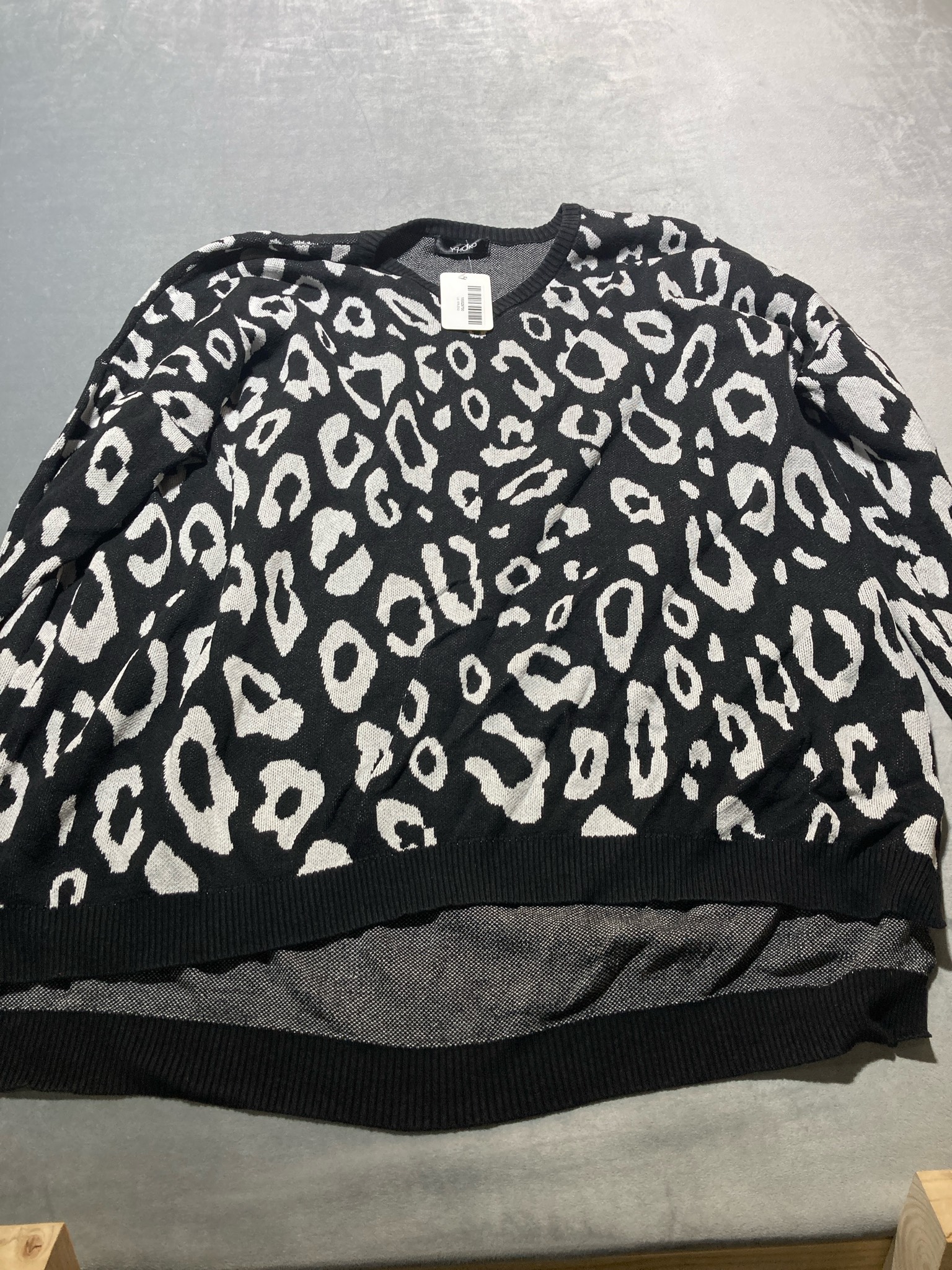 Black and Light Gray Leopard Knit Sweater