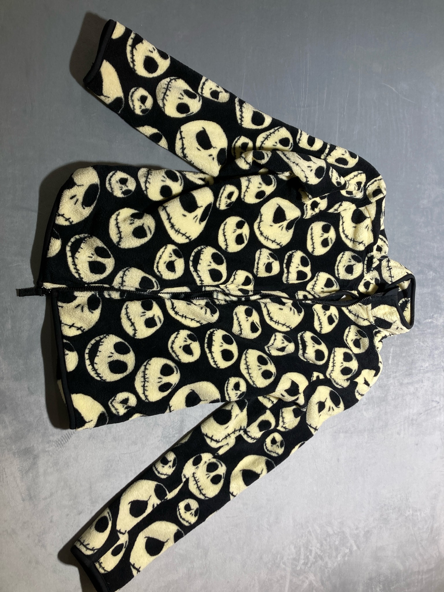 Disney Black and Cream fleece jacket size small
