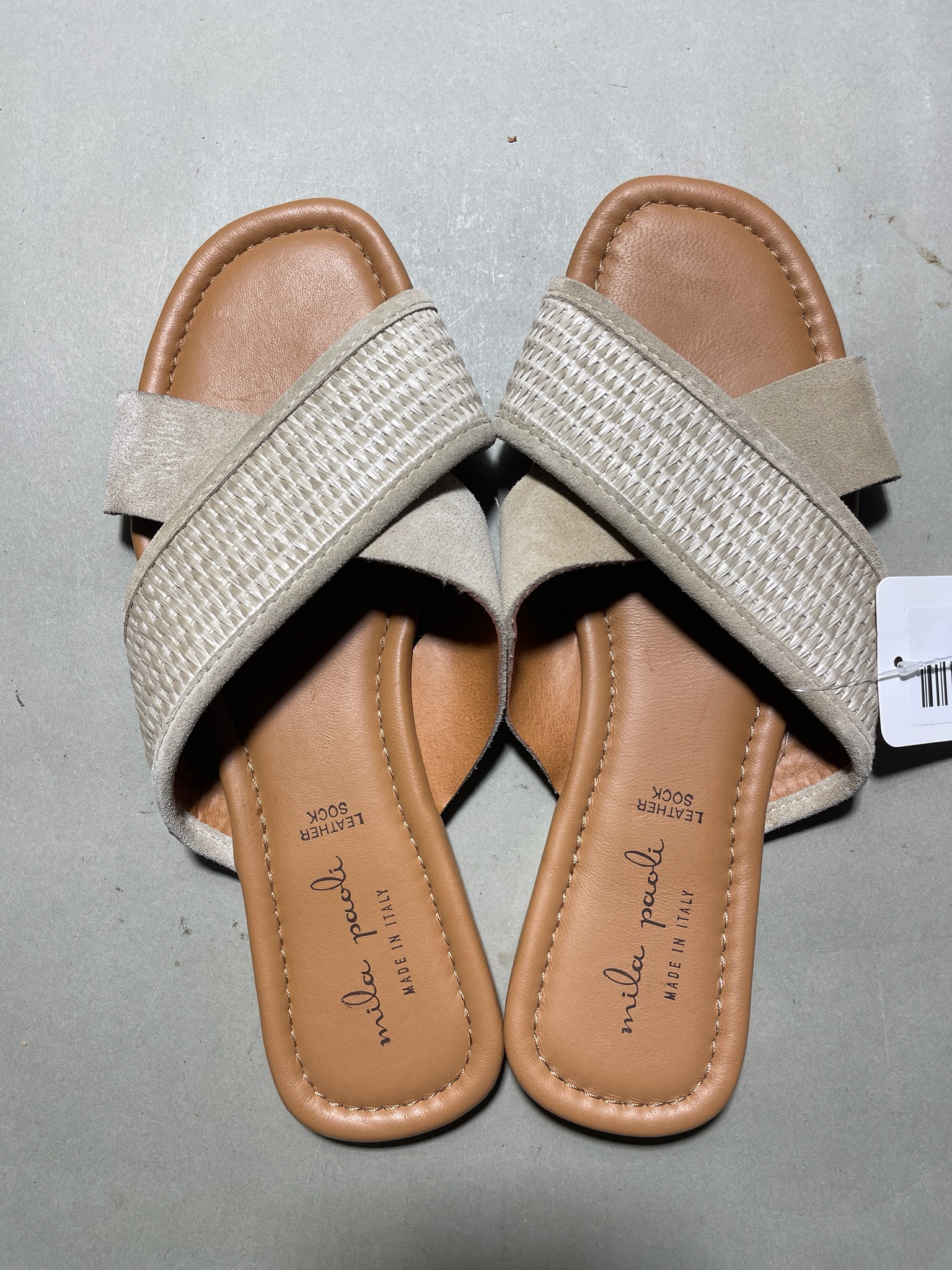 mila paoli Beige Leather Sandals Size 40