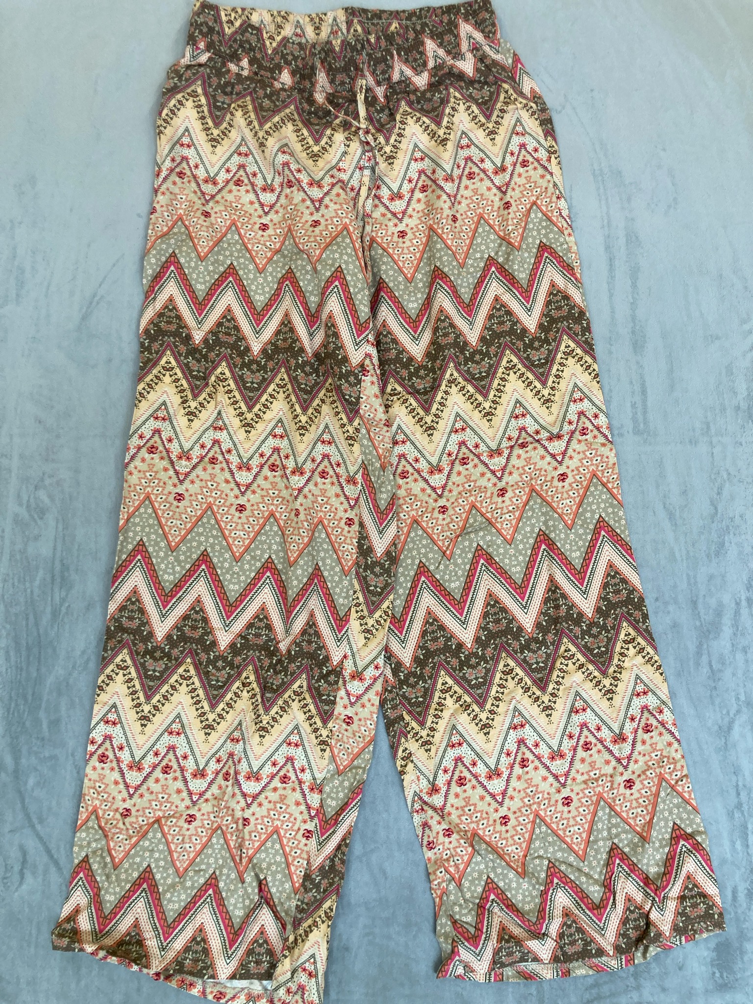 SPACEGIRLZ Colorful Zigzag Patterned Pants Size M