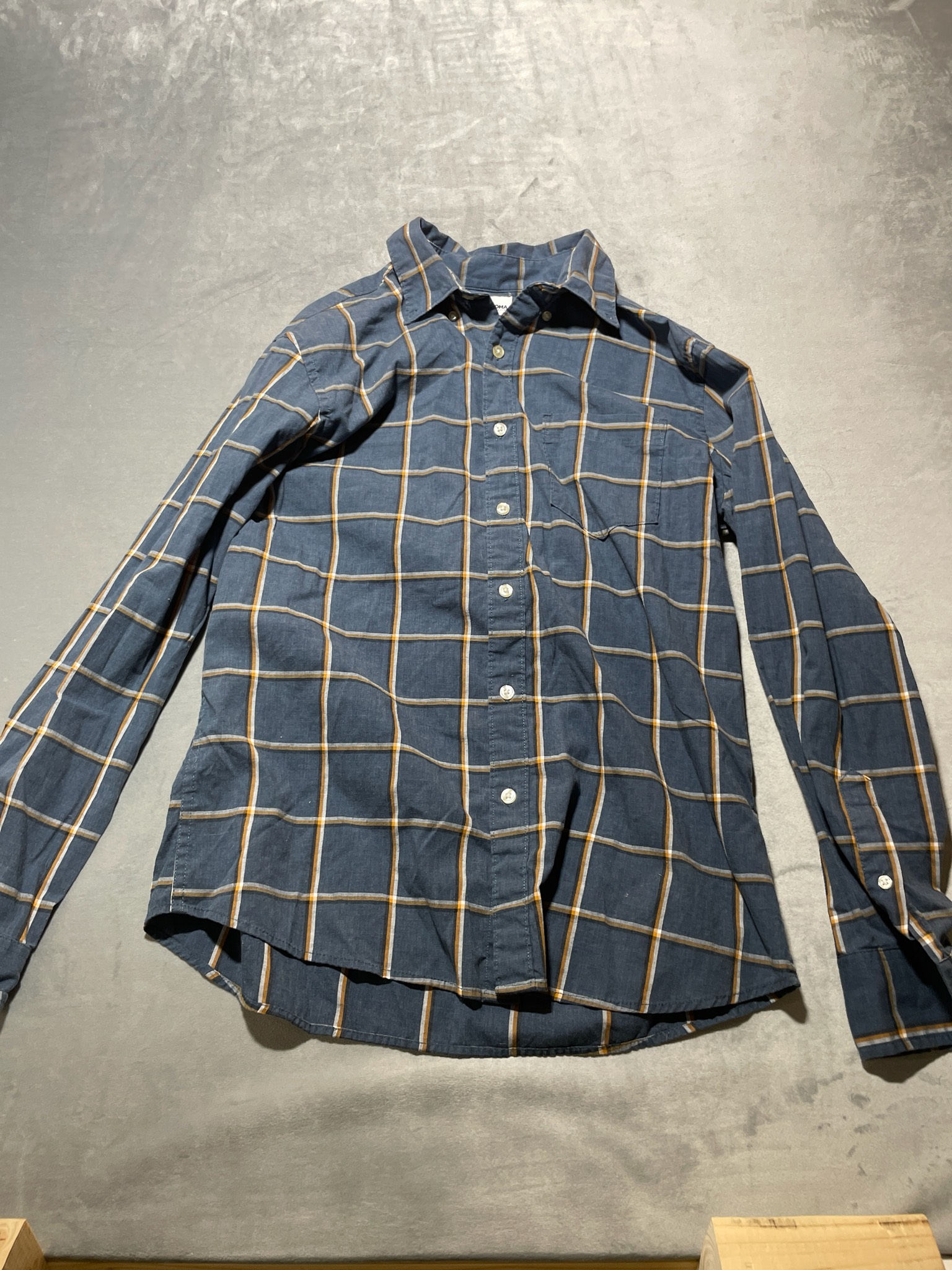 Sonoma Navy Blue Plaid Long Sleeve Button-Up Shirt Size M