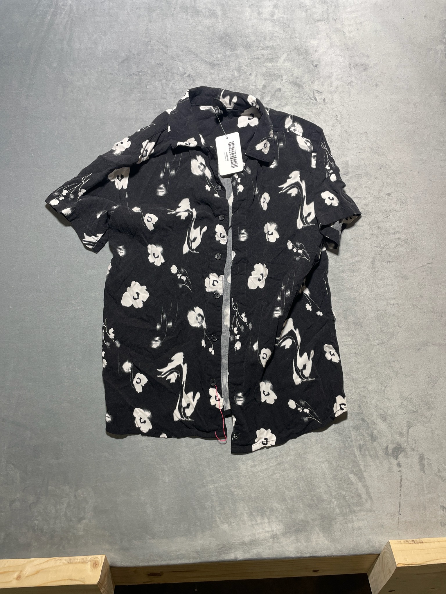 class Black Floral Short-Sleeve Shirt