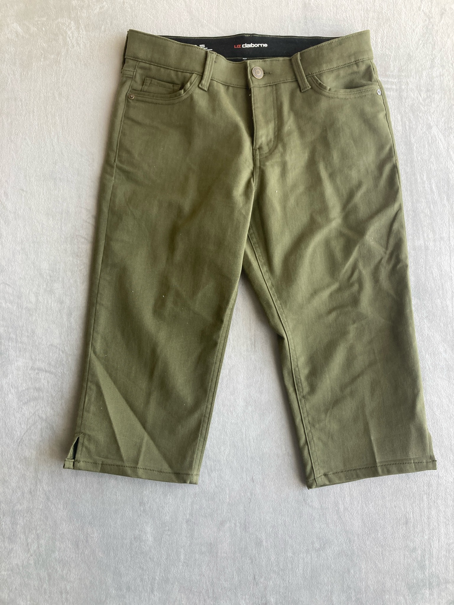Liz Claiborne Olive Green Twill Cropped Pants Size 10P