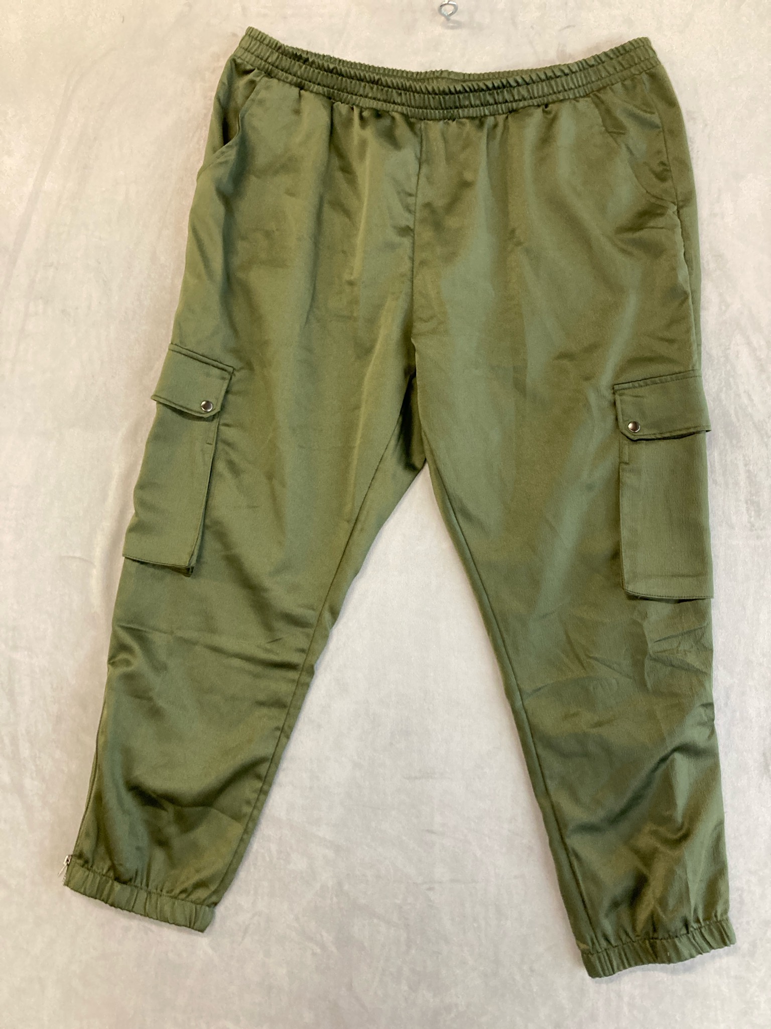 TIME TRU Olive Green Cargo Pants Size XL (16-18)