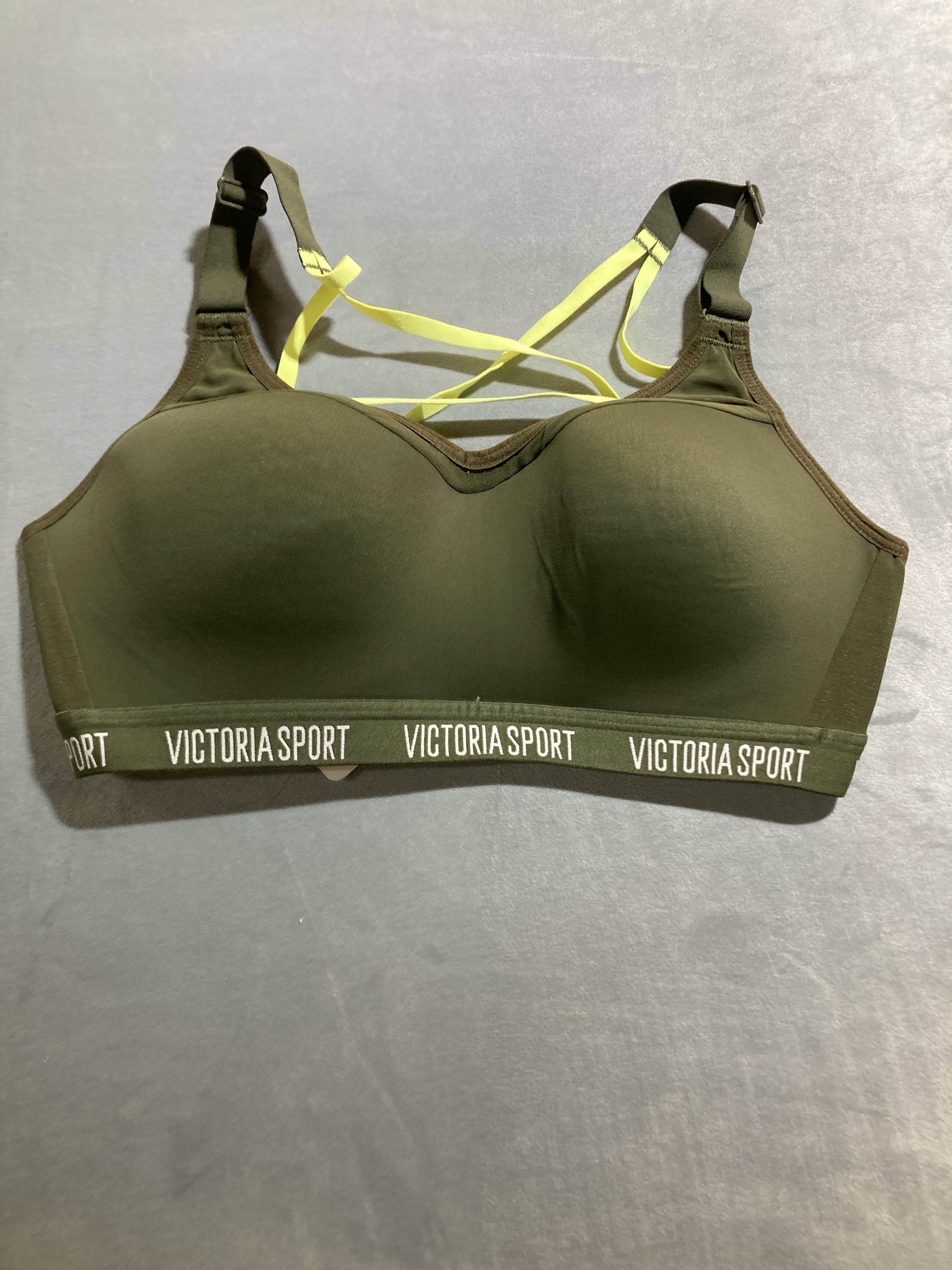 Victoria Sport Olive Green Synthetic Sports Bra Size 32D