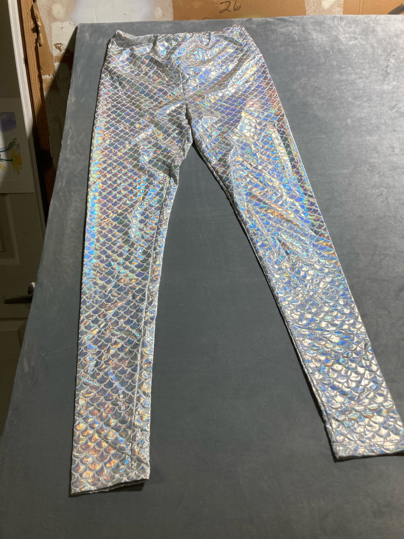 Five Below Iridescent Mermaid-Scale Polyester-Spandex Leggings Size S/CH