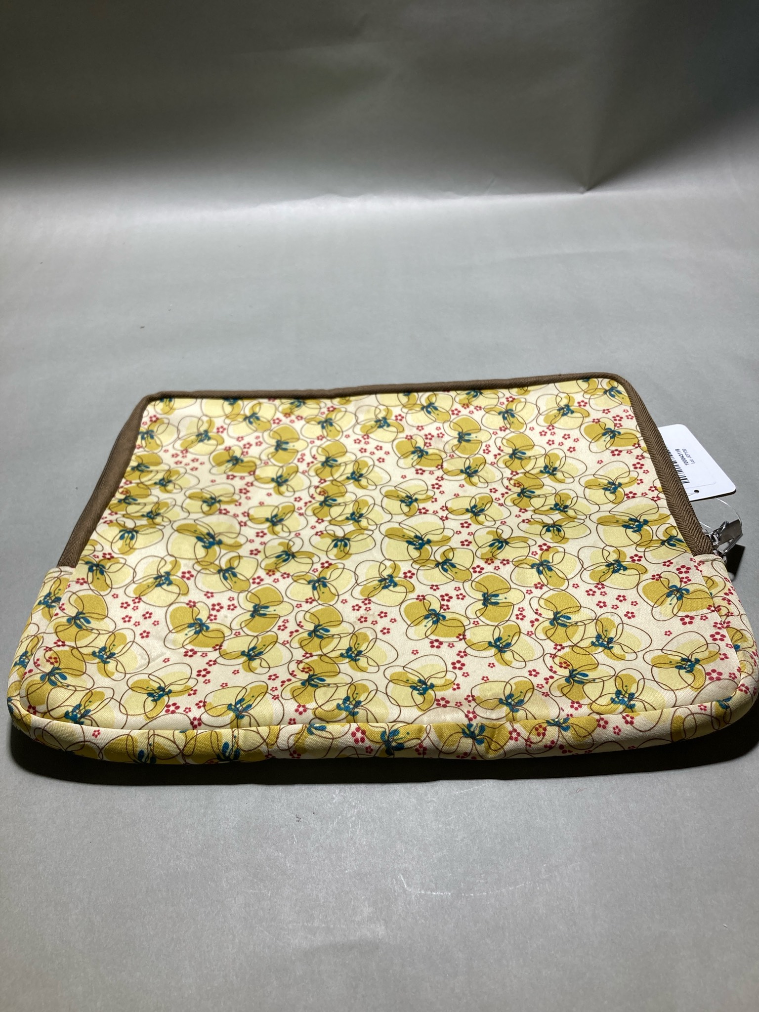 miki Floral Zipper Carrying Case