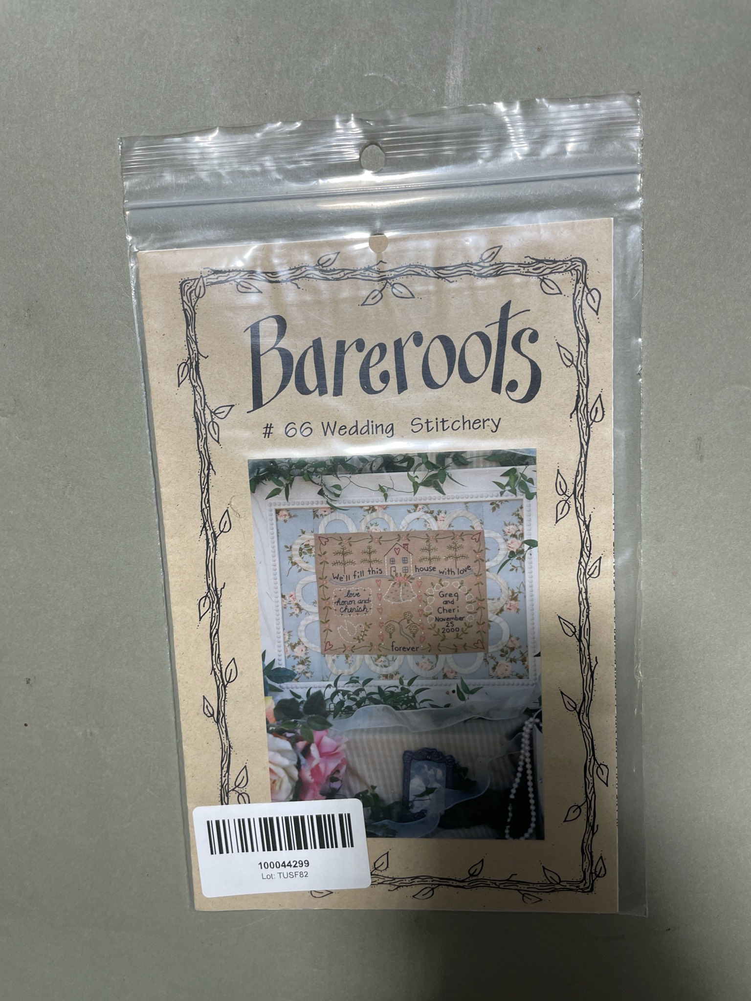 Bareroots Beige Wedding Stitchery Pattern Size 9 x 12 in