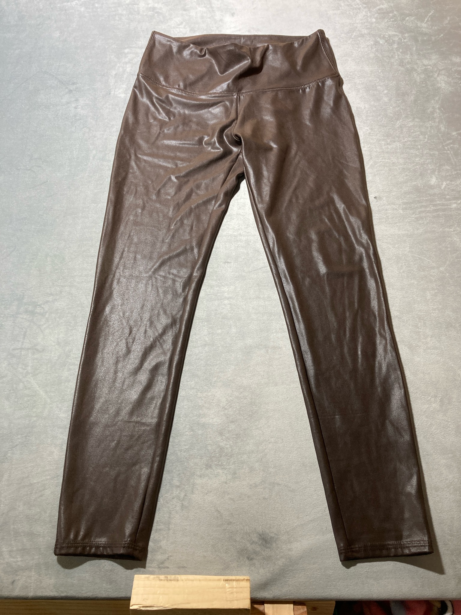 Time and Tru Dark Brown Coated Nylon-Spandex Leggings Size Large