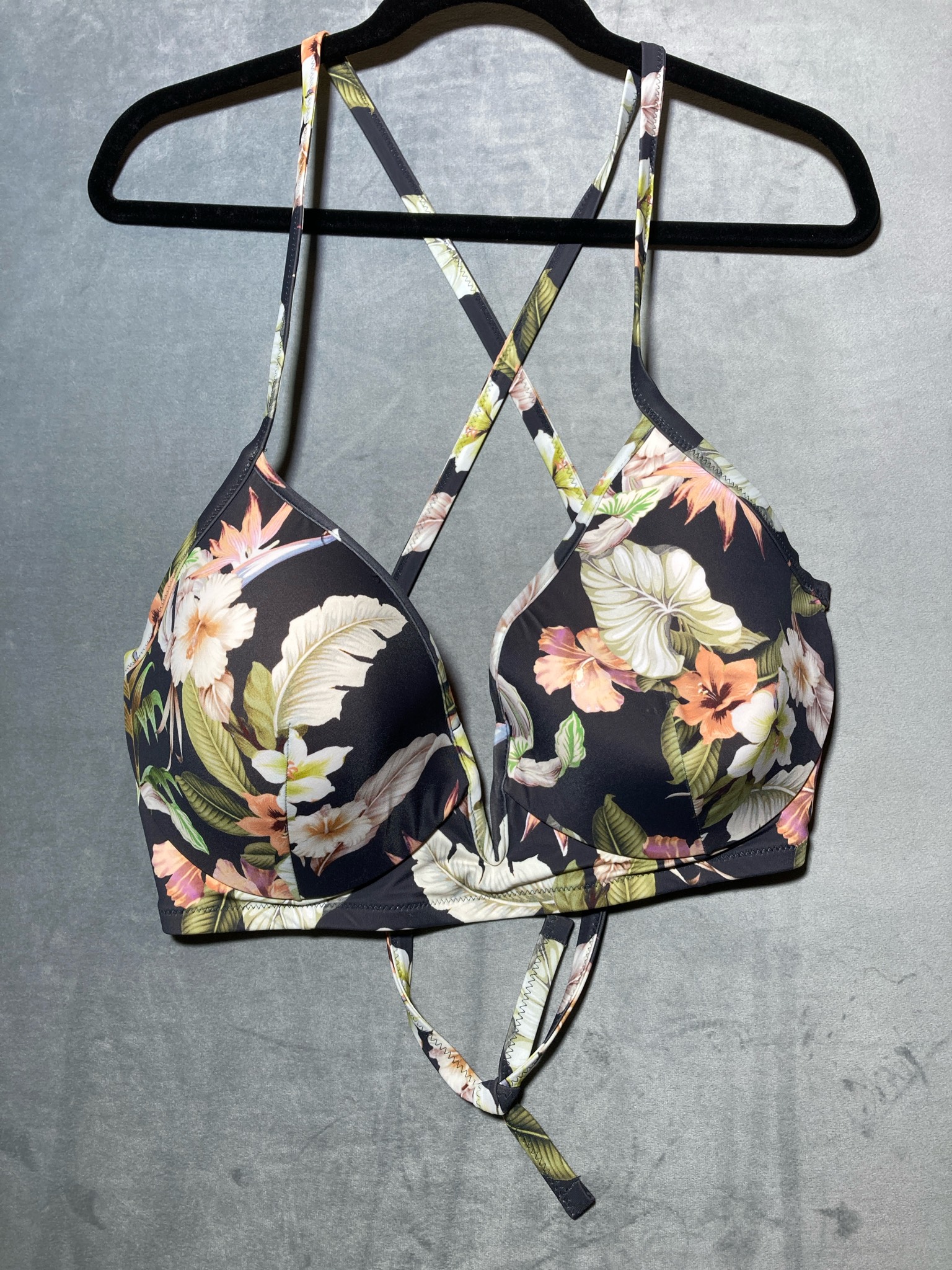 Shade & Shore Black Floral Nylon/Spandex Swim Top Size 38DD
