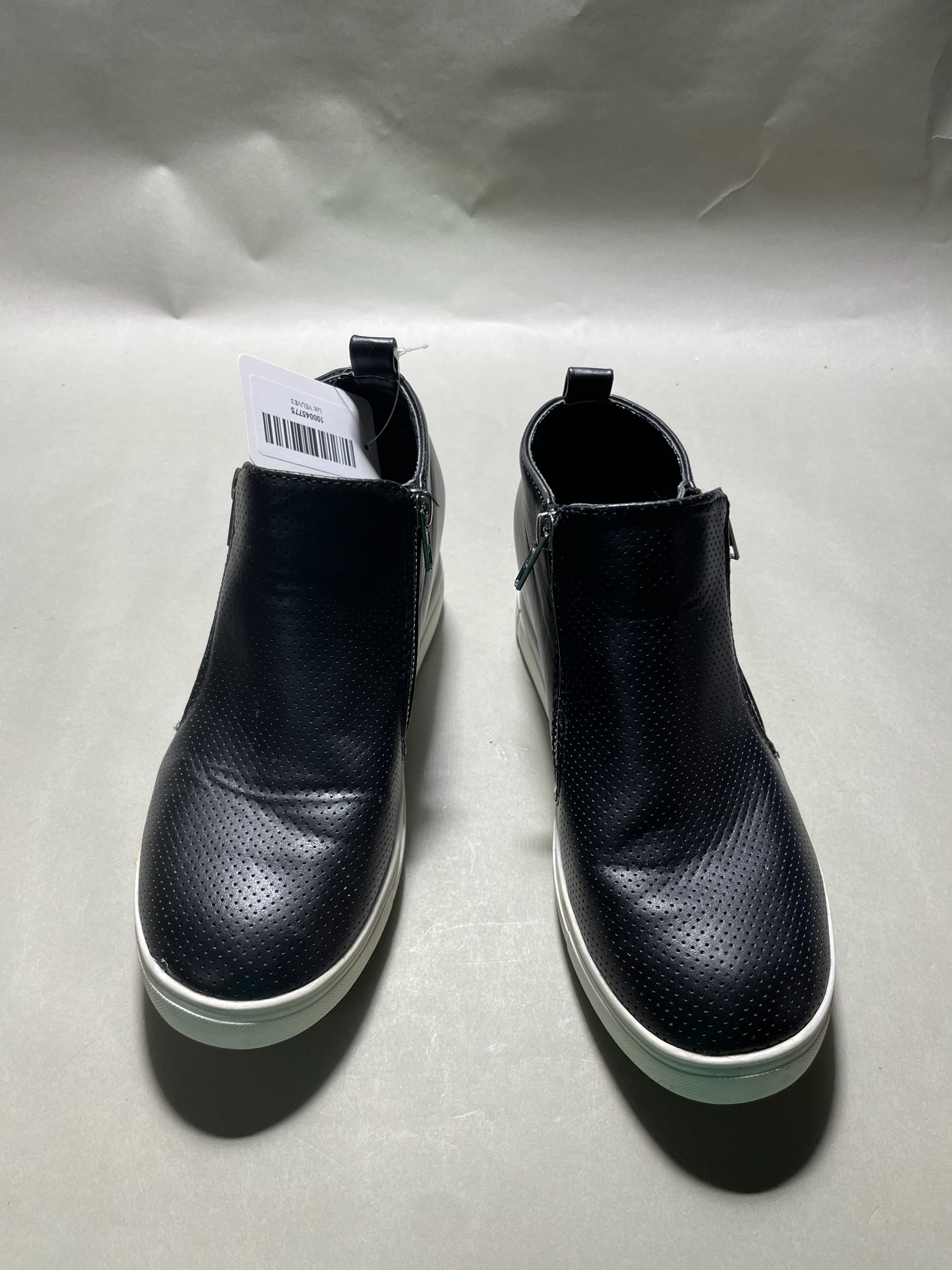 Black Ankle Sneakers