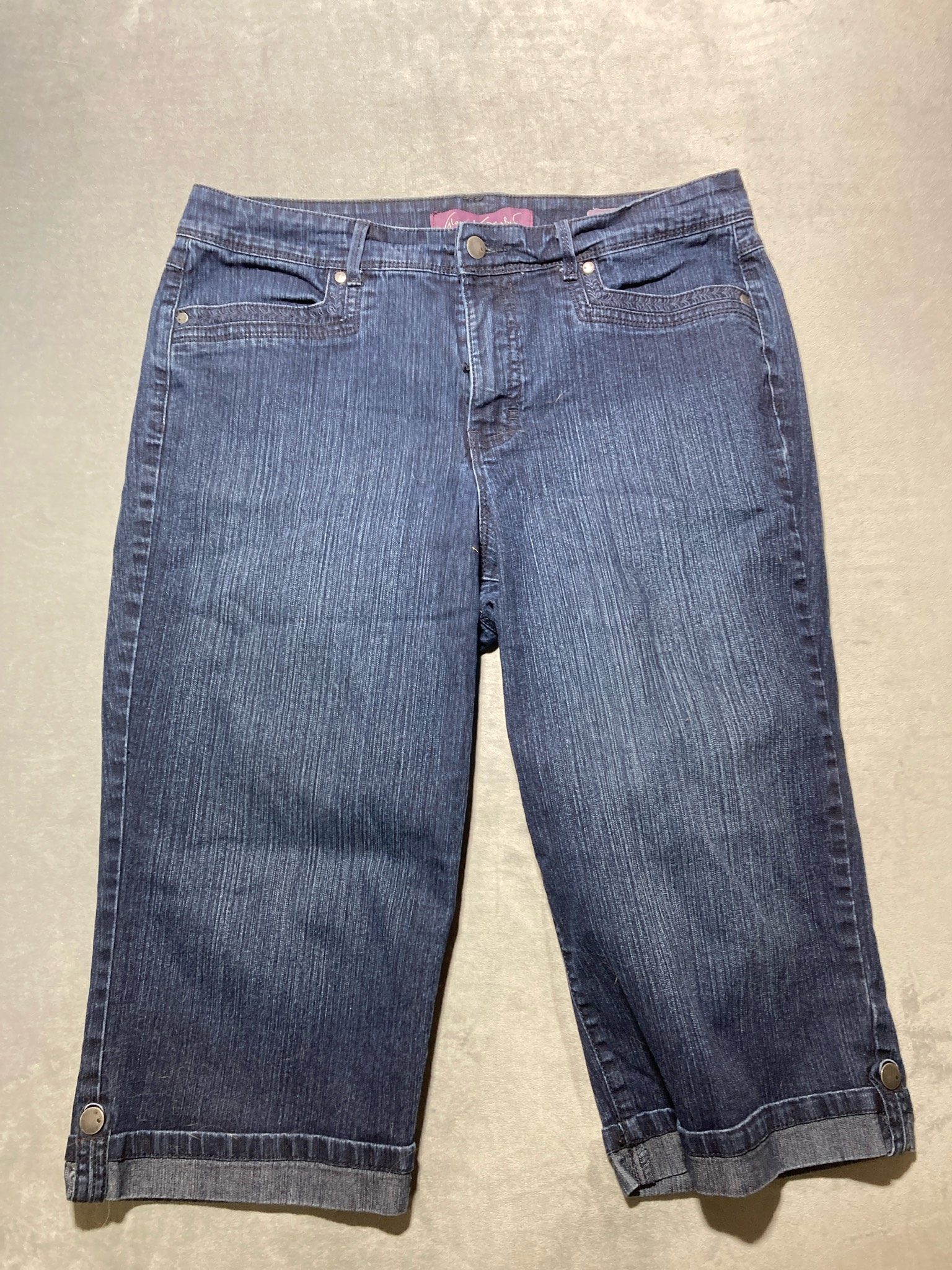 Gloria Vanderbilt Dark Indigo Denim Capris Size Size 12