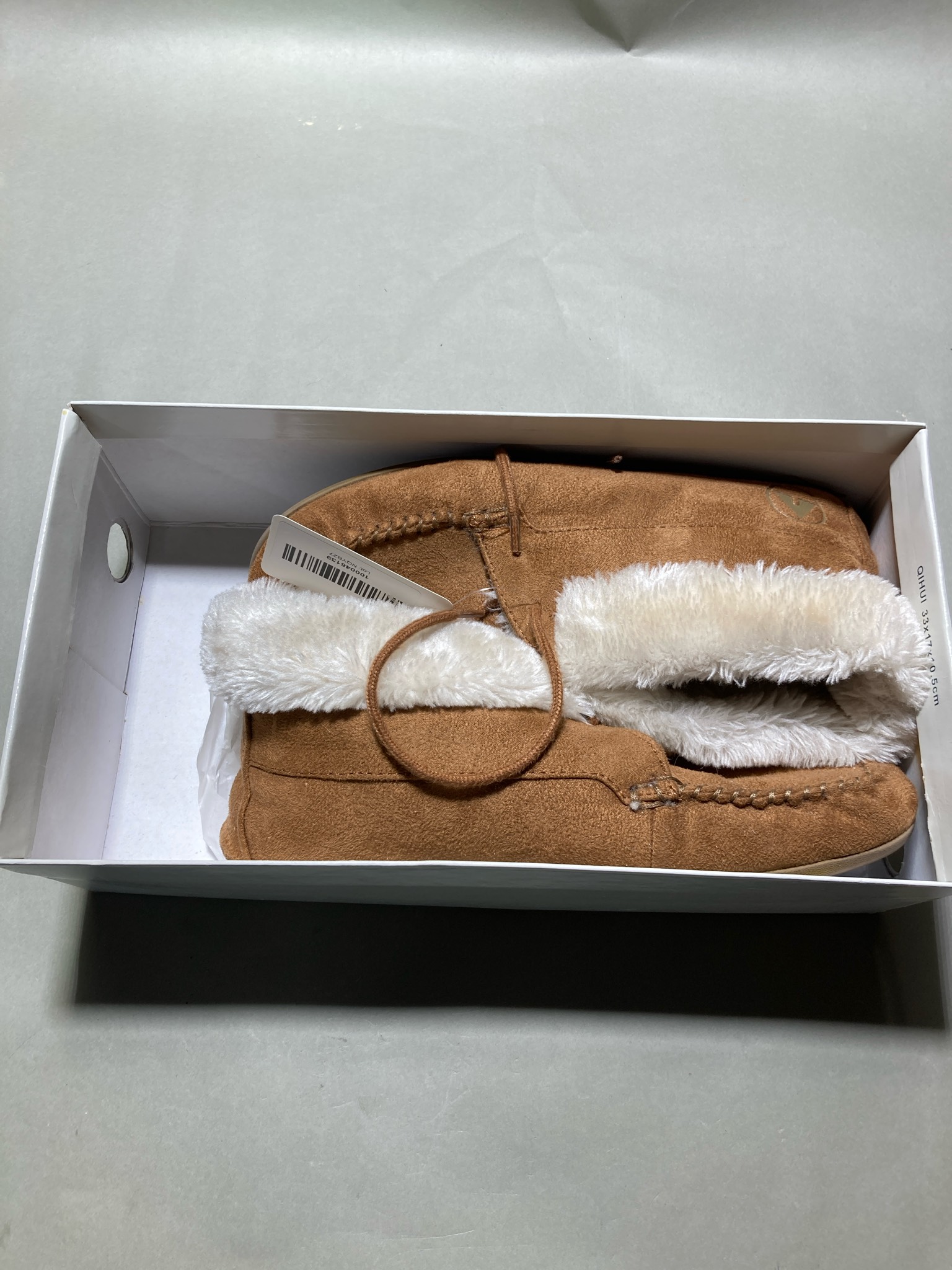 Cabin Creek Tan Moccasin-Style Slippers Size 8.5
