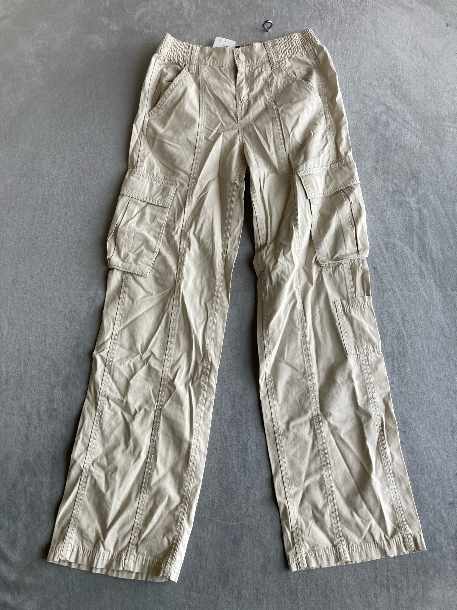 H&M Divided Beige Cotton Cargo Pants Size US 2