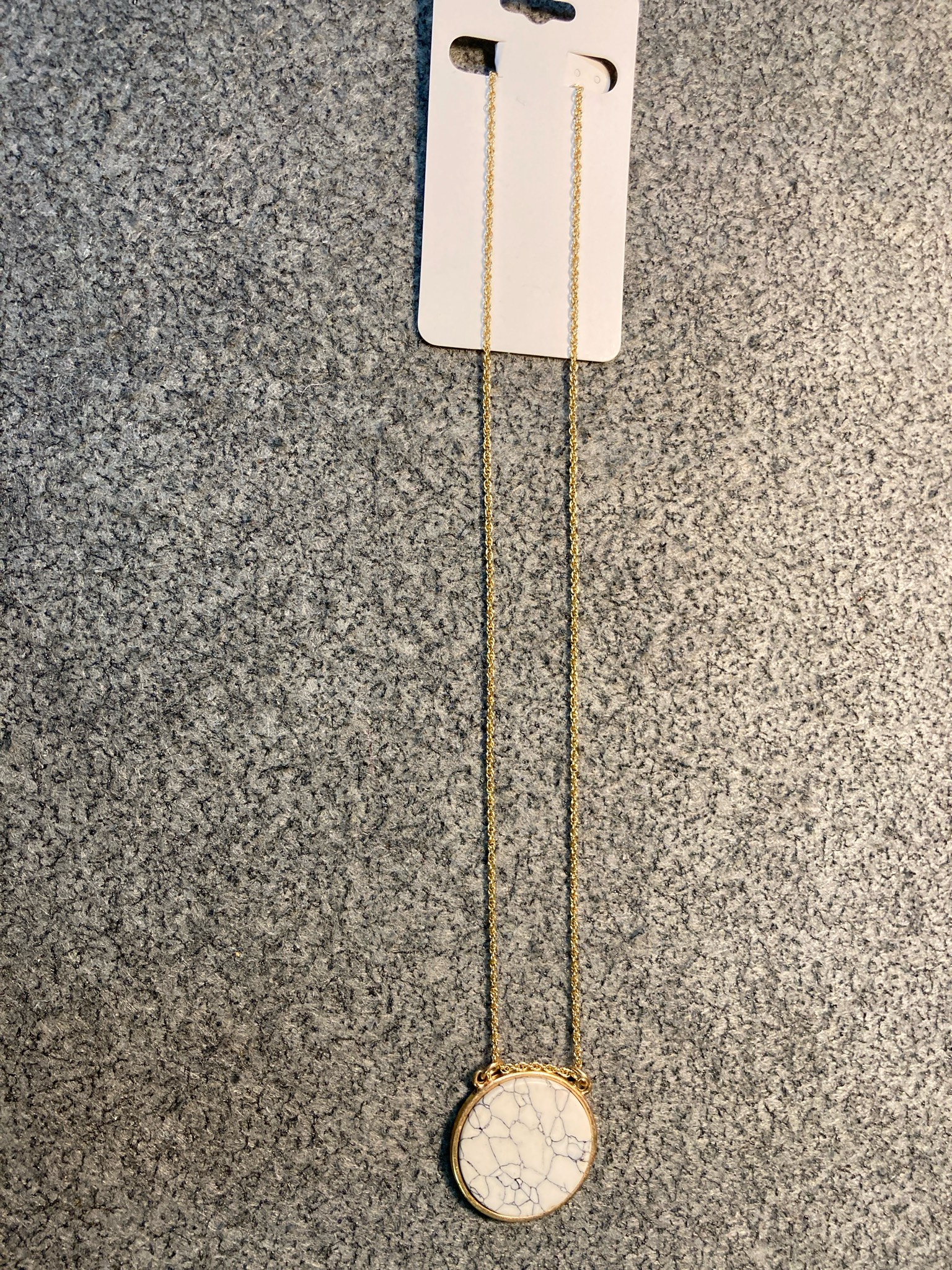 Gold Tone White Marbled Pendant Necklace