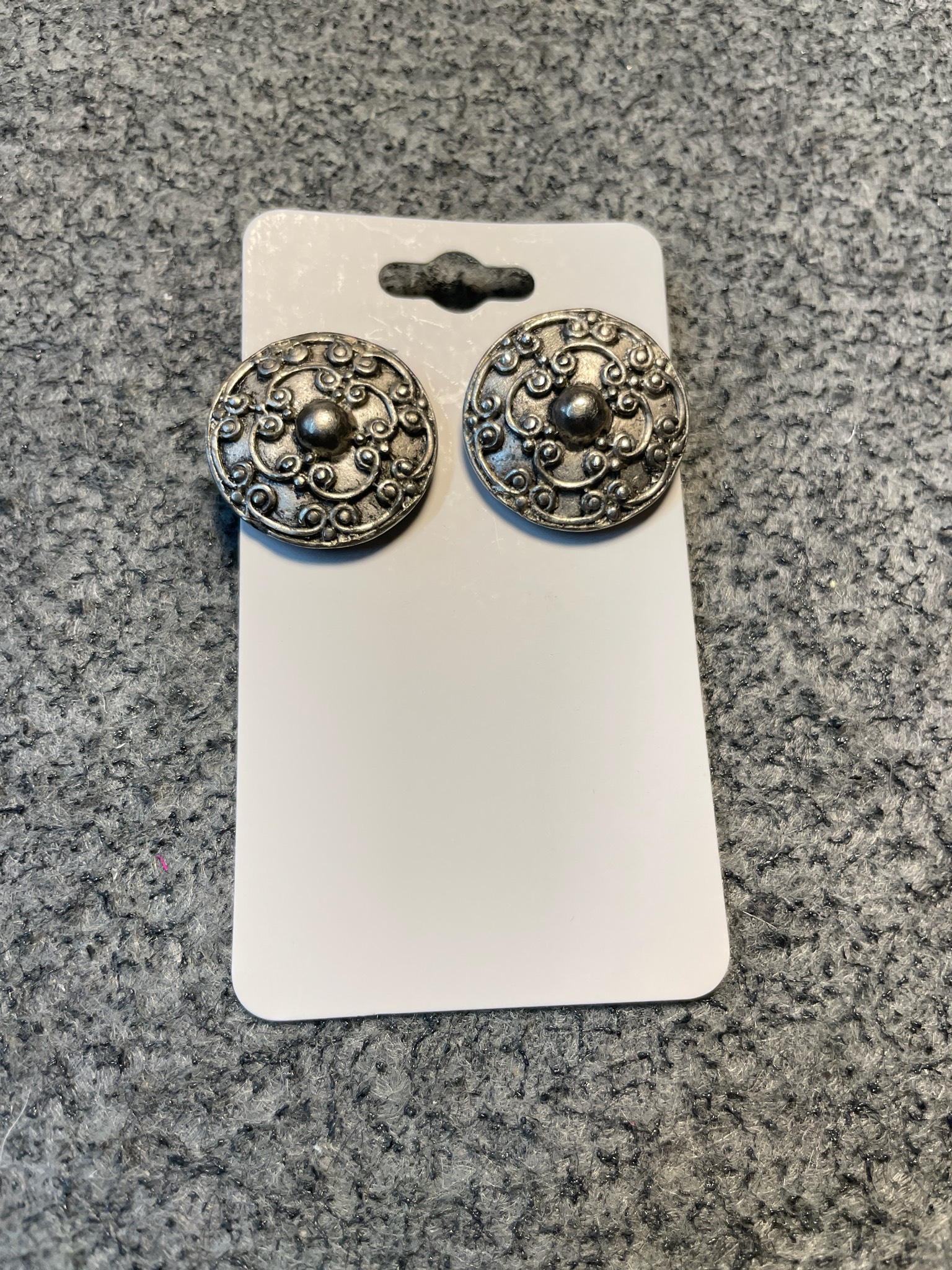 Vintage Silver Tone Filigree Clip-On Earrings