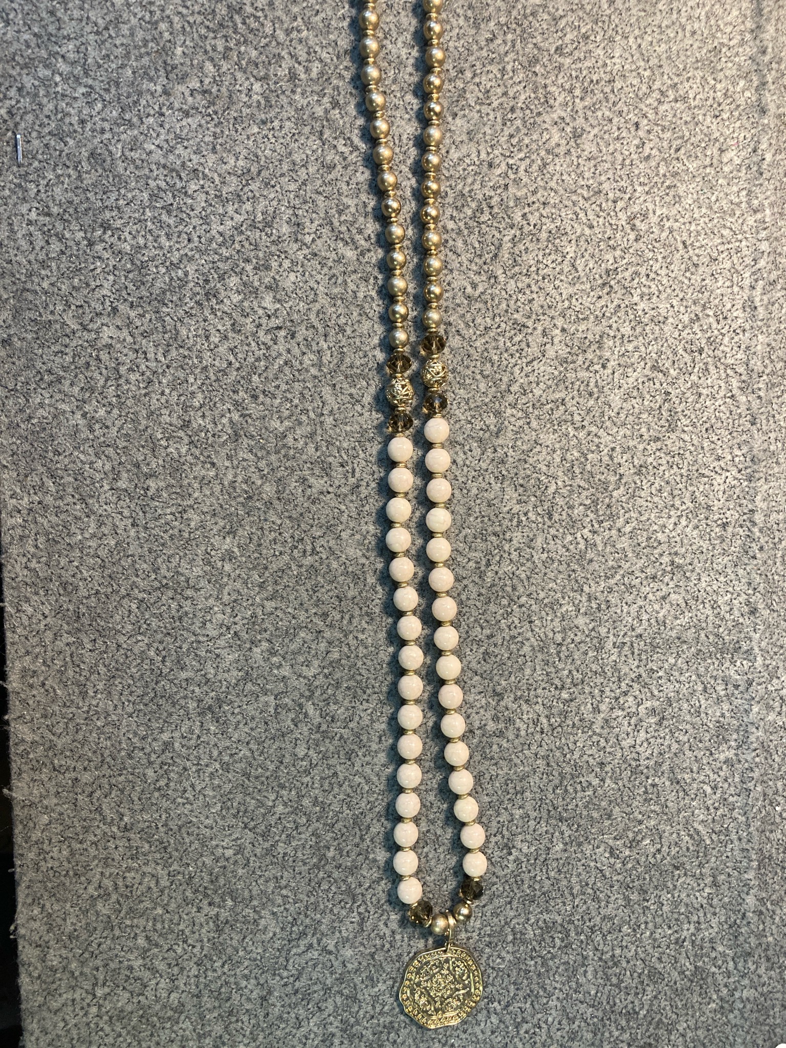 Cream Beaded Pendant Necklace
