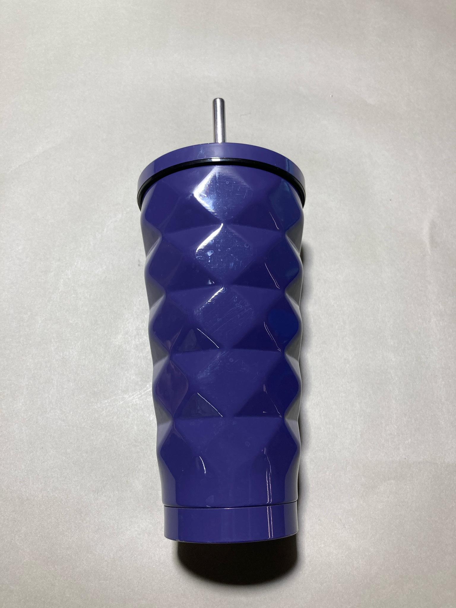 Purple Faceted Plastic Tumbler with Metal Straw