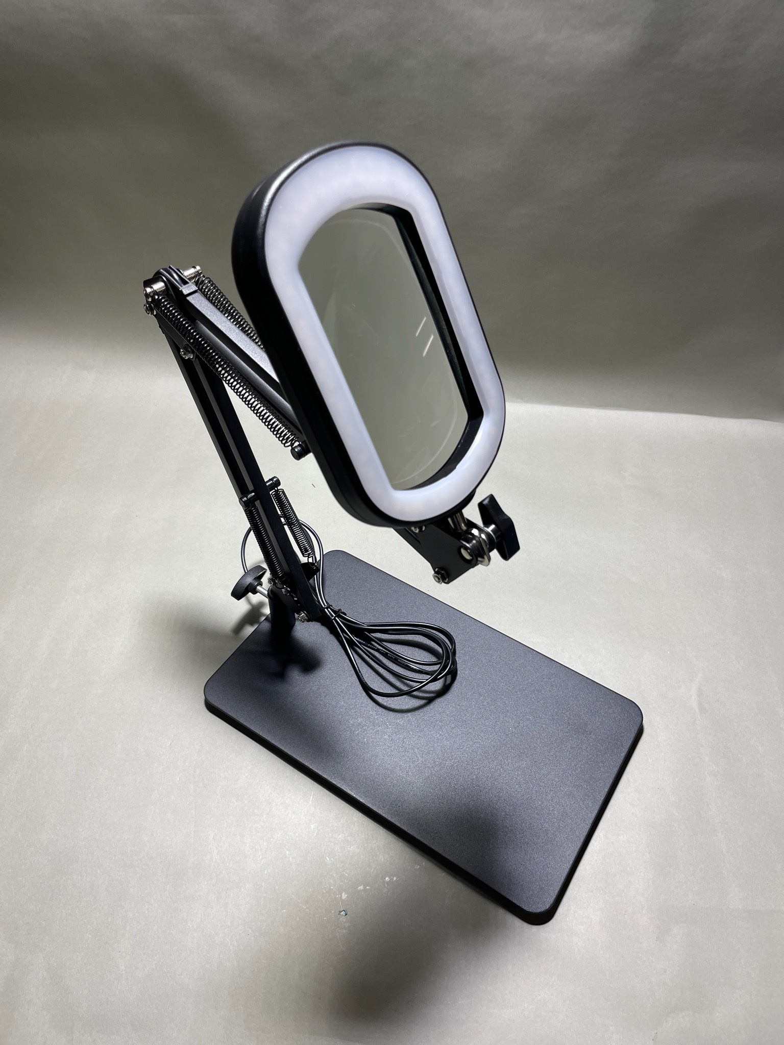 Black LED Magnifying Desk Lamp