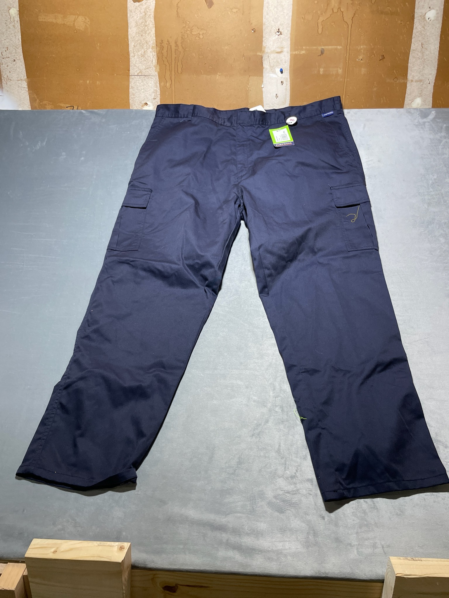 Portwest Navy polyester blend combat cargo trousers size 46 NWT