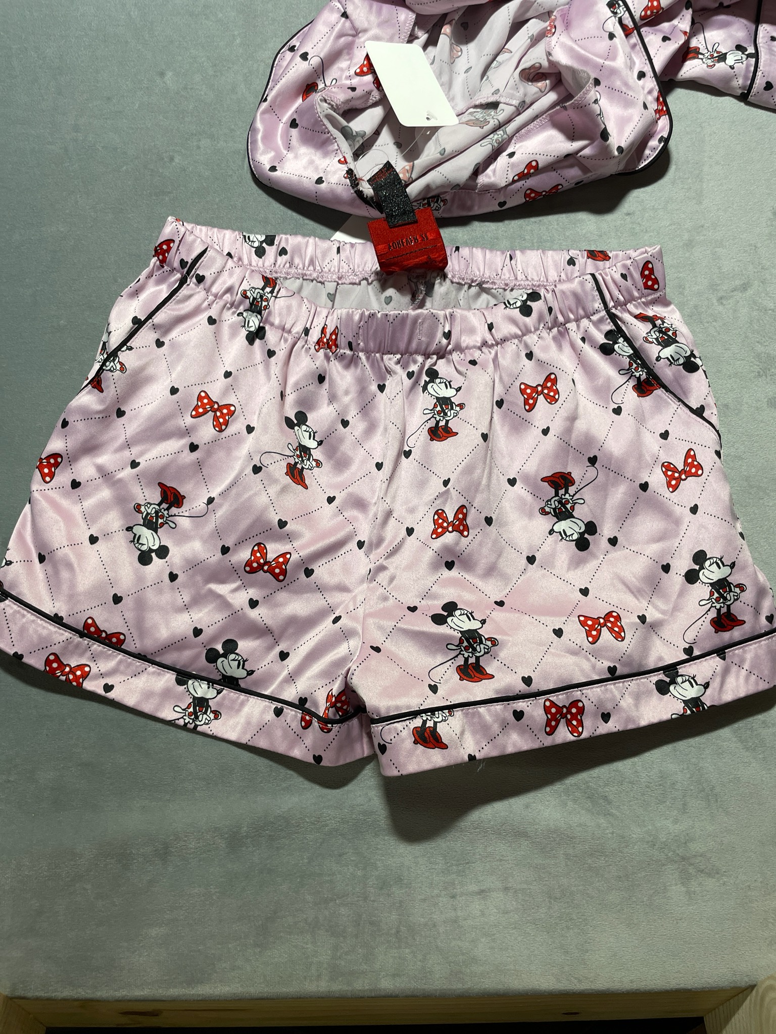 Forever 21 x Disney Pink Minnie Mouse Satin Pajama Shorts Size Small