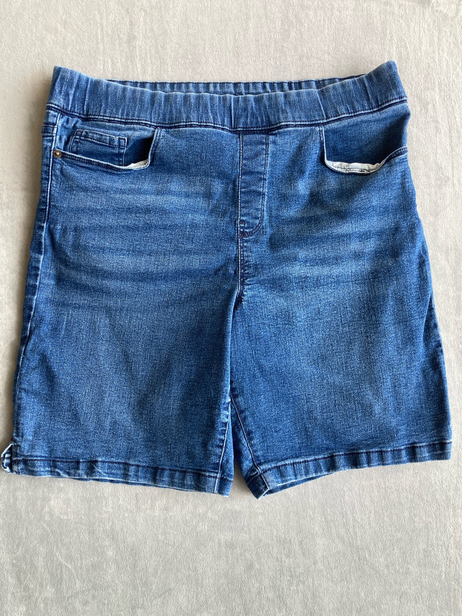 DKNY JEANS Medium Blue Denim Shorts Size L