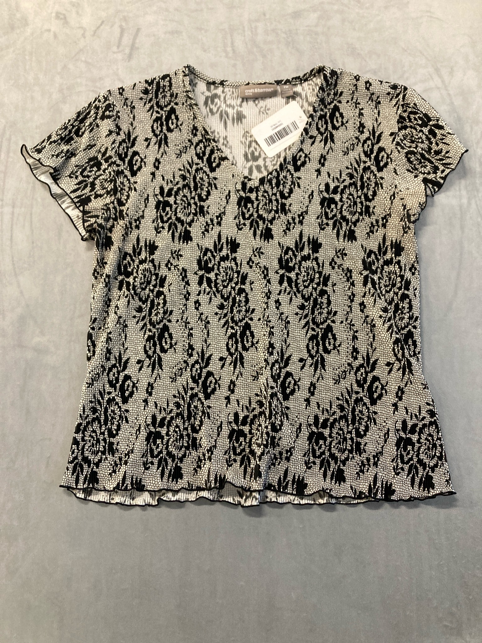 croft & barrow Black and White Floral Knit Top Size PM