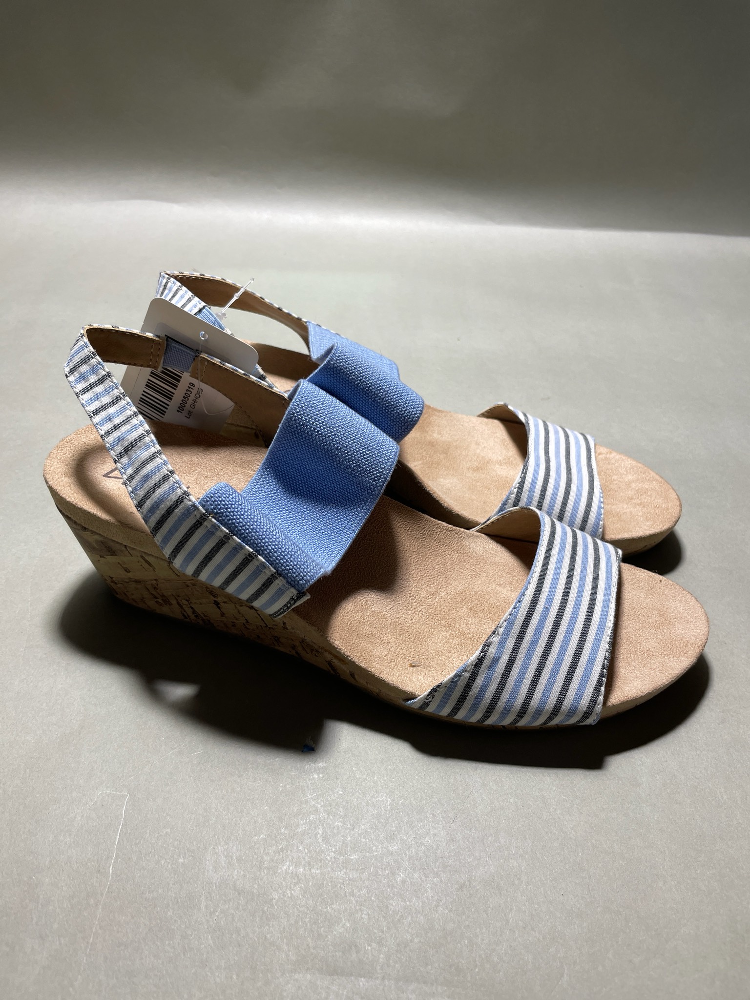 LifeStride Light Blue Striped Wedge Sandals Size US 5
